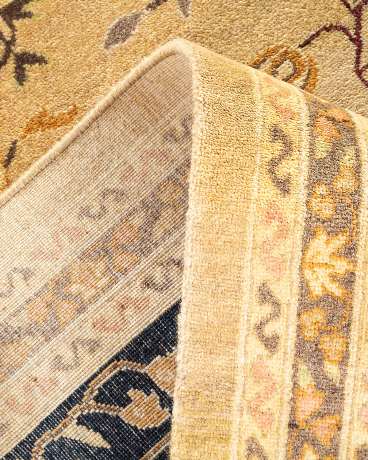 Pakistanais Tapis traditionnel Mogul jaune unique fait à la main, unique en son genre en vente