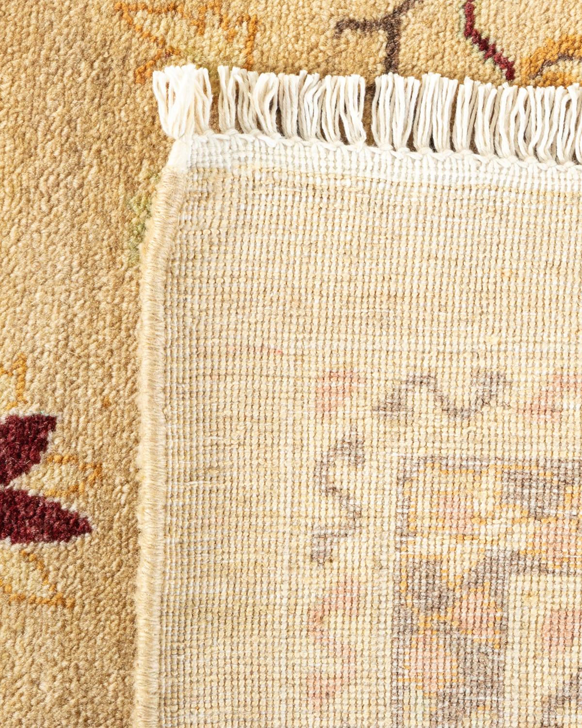 Noué à la main Tapis traditionnel Mogul jaune unique fait à la main, unique en son genre en vente