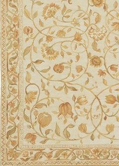 Luxury Savonnerie Wool Ivory / Ivory Area Rug 7'11"x9'10"