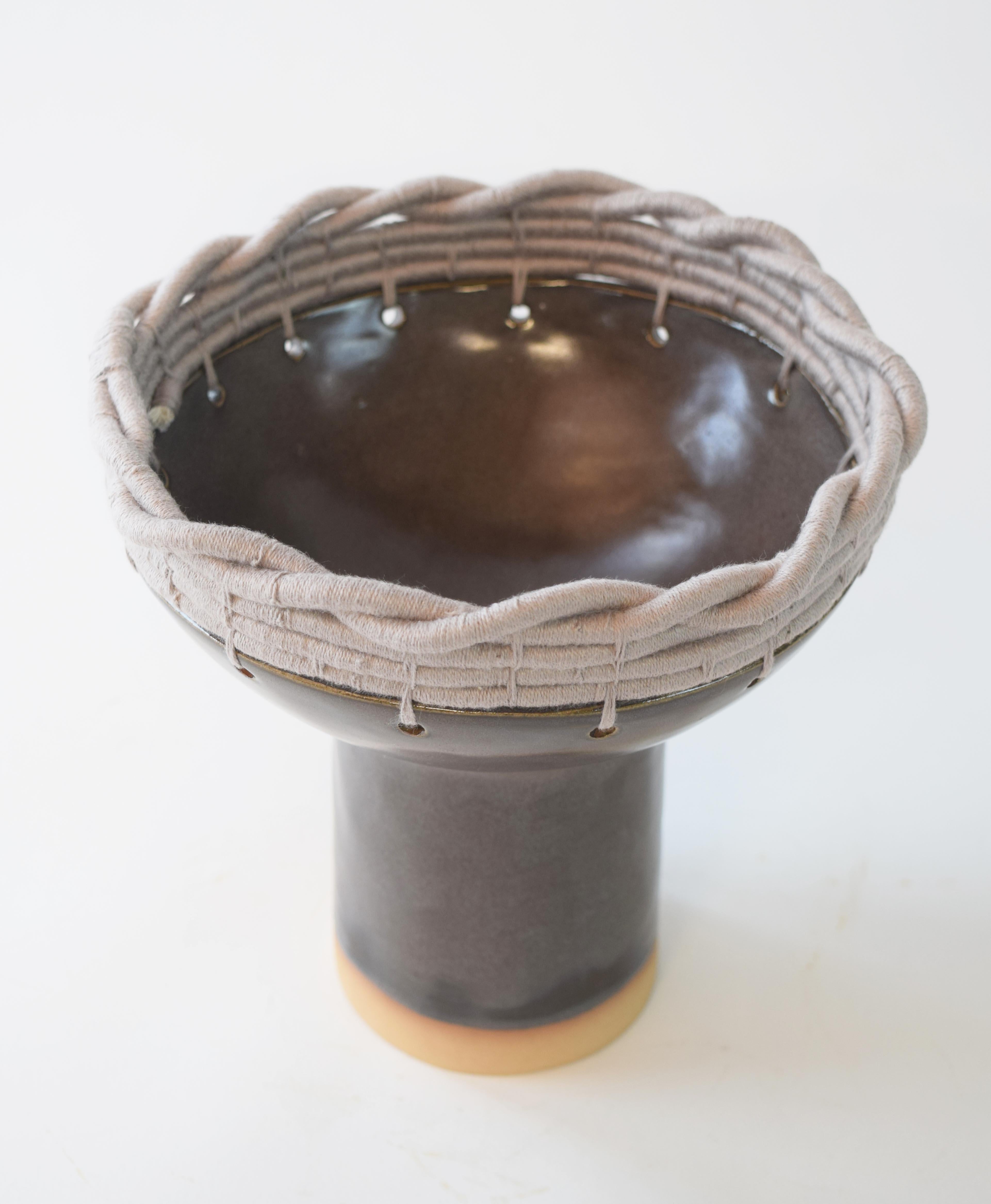 Organic Modern One of a Kind Handmade Ceramic Bowl #806, Gray Glaze & Woven Light Gray Cotton For Sale