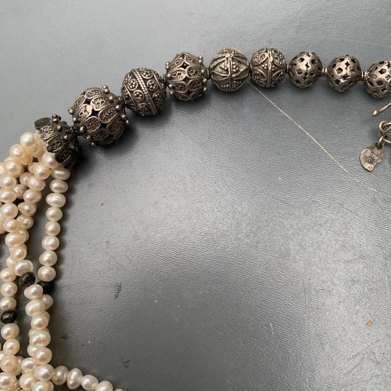 Collana in argento e perle d'acqua dolce fatta a mano unica nel suo genere in vendita 2