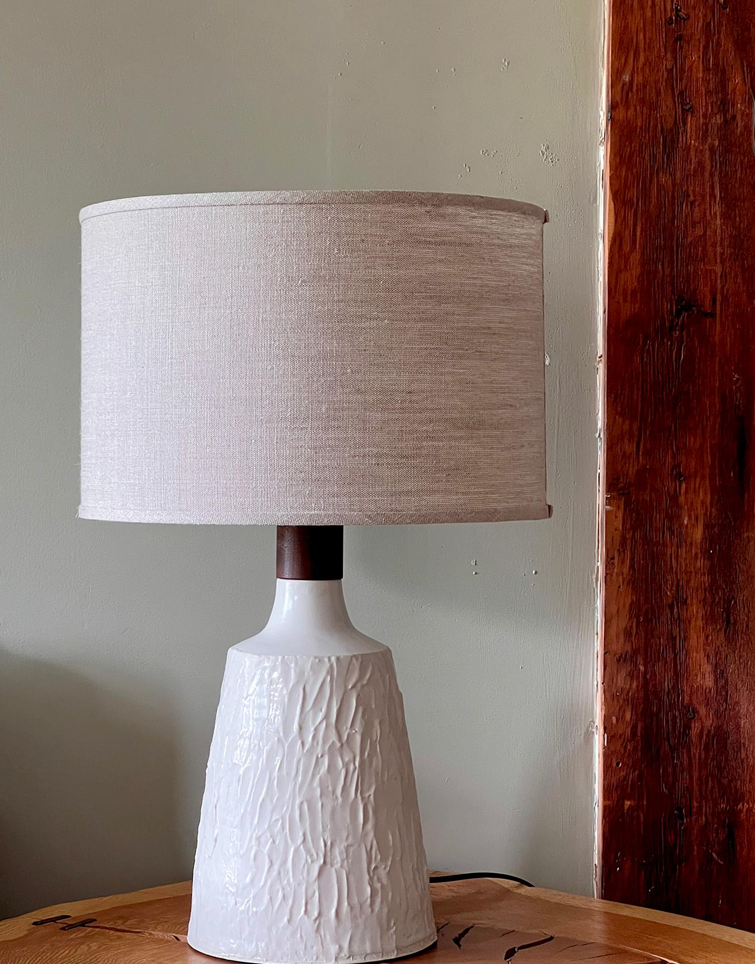 Hand-Crafted One of a Kind Handmade Textured Porcelain and Walnut Table Lamp For Sale