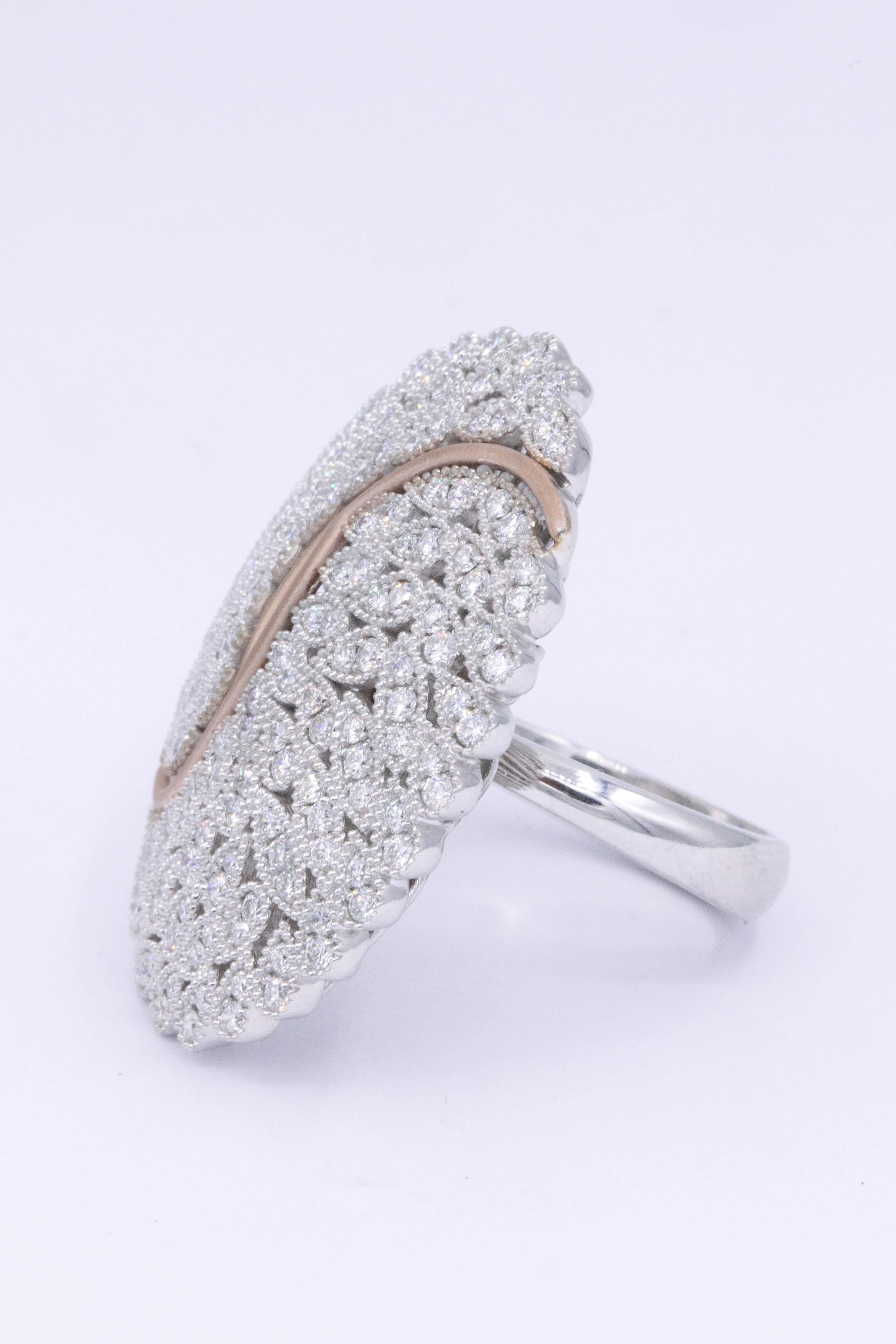 Italian Cocktail Fashion Ring 2.02 Carats 18K White Gold In New Condition For Sale In New York, NY