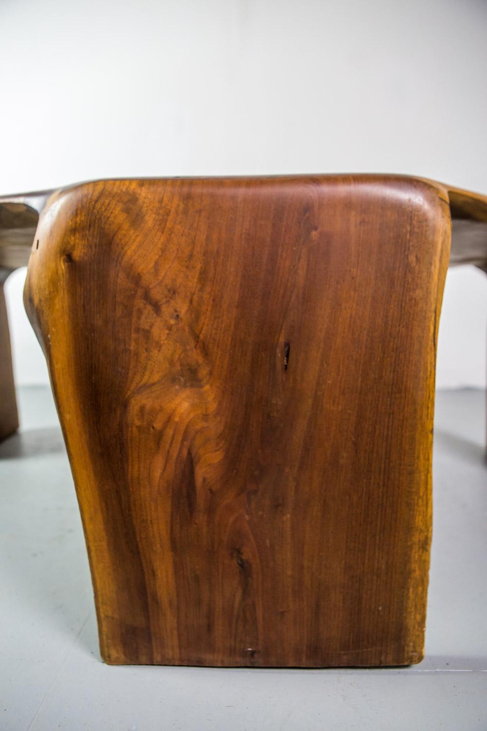 One of a Kind James Monroe Camp Studio Coffee Table in Walnut USA 1975 In Excellent Condition In Berlin, DE
