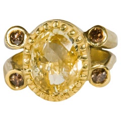 One of a Kind Julia Boss 18K 6 Carat Yellow Sapphire Brown Diamonds Ring