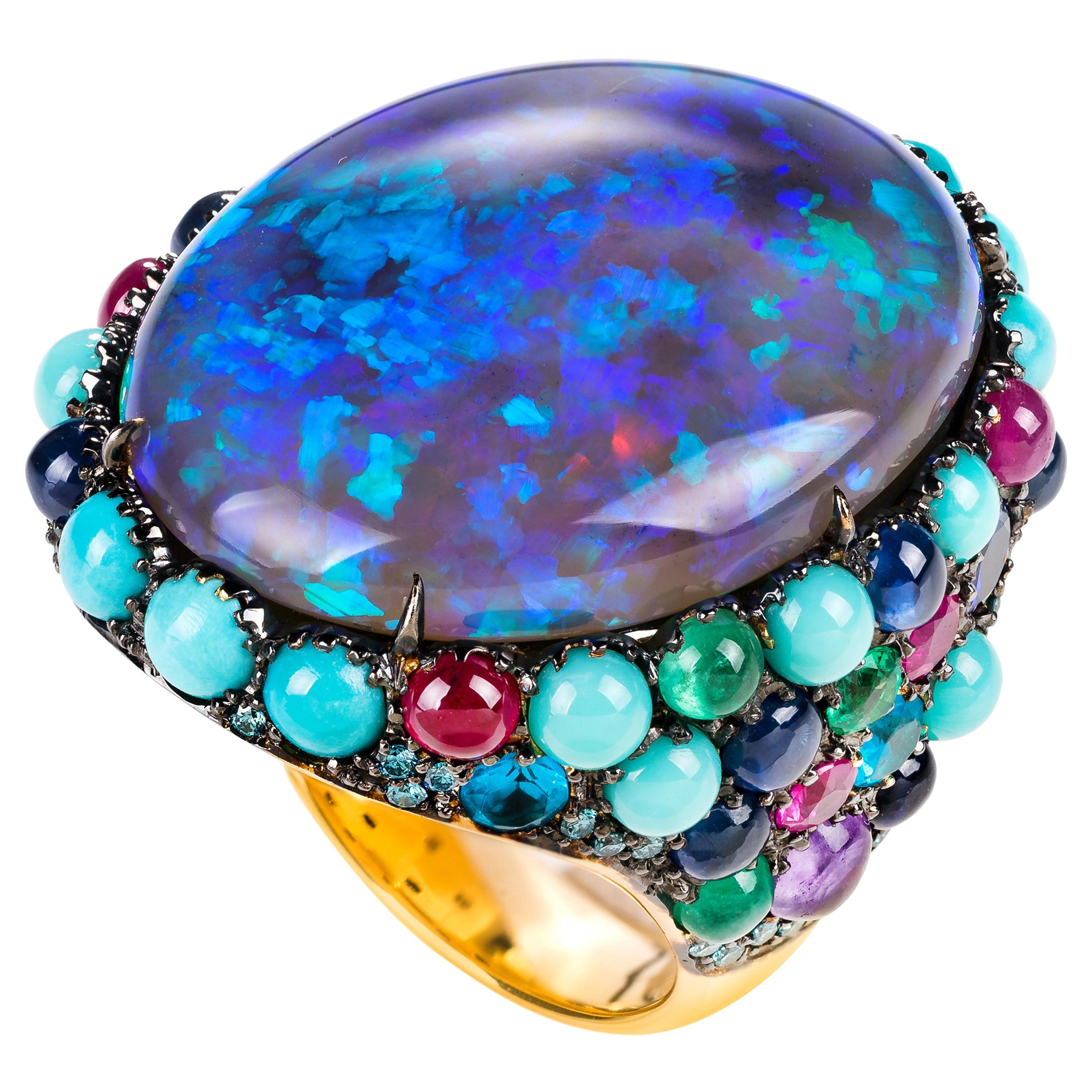Oval "Lightning ridge" Black Opal Cocktail Ring in Yellow Gold