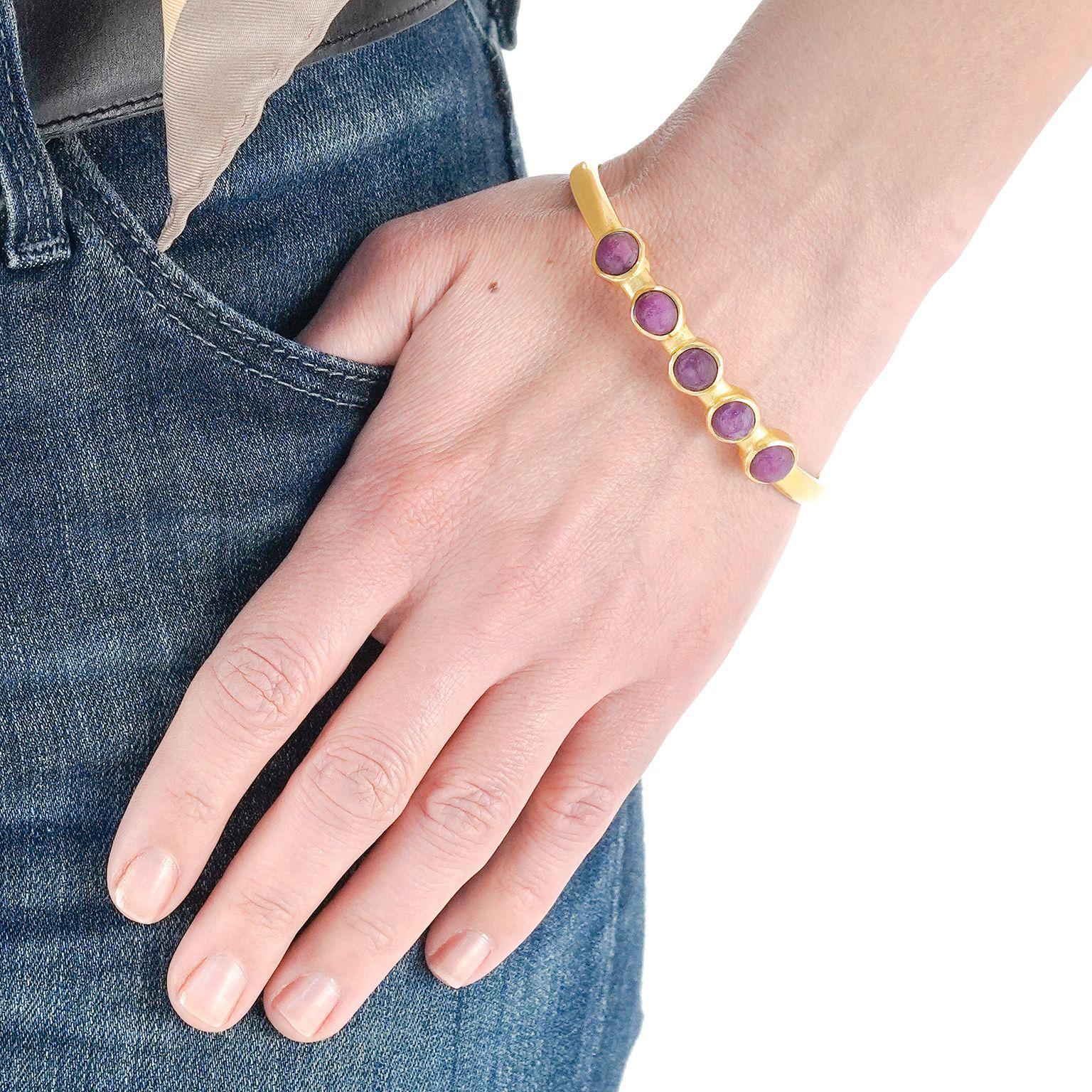 Bracciale d'oro modernista di Michael Zobel, unico nel suo genere In condizioni ottime in vendita a Litchfield, CT