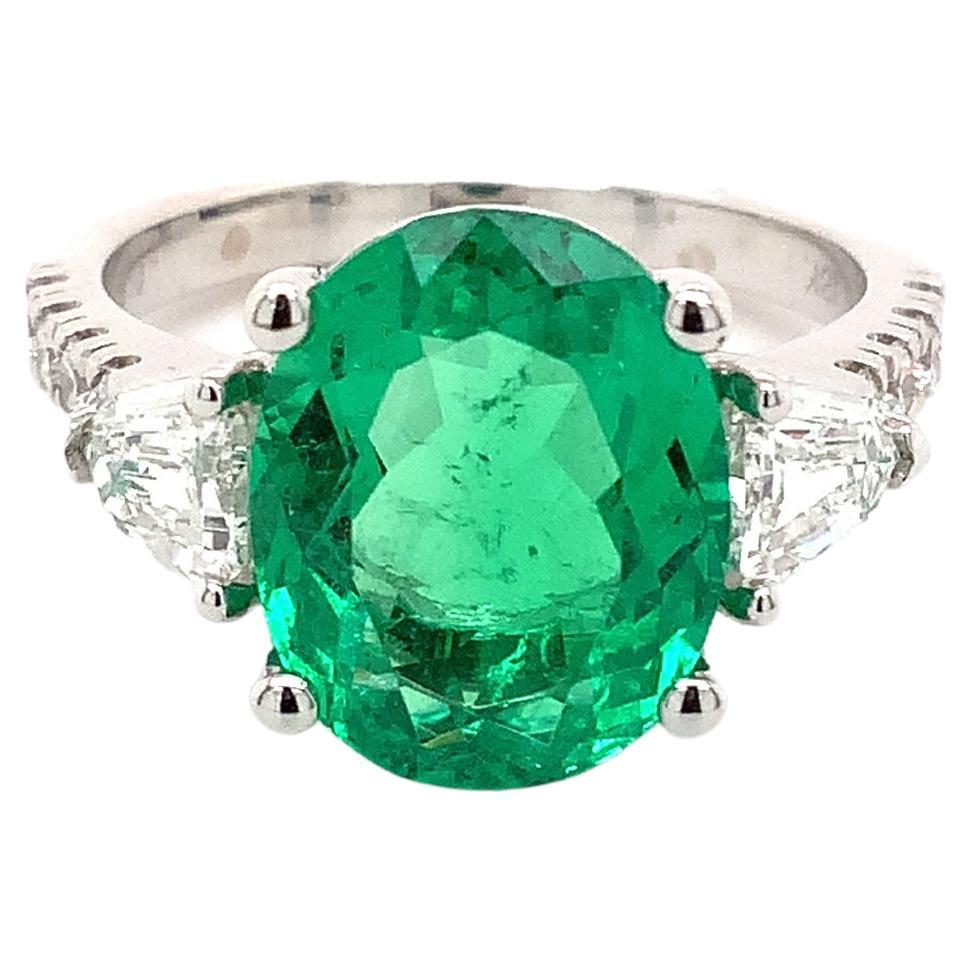 One of a Kind Natural Fine Colombian Emerald and Diamond Ring 18k White Gold For Sale