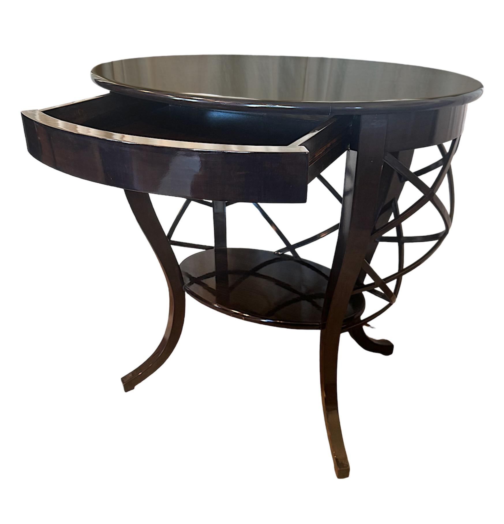 One-of-a-kind Oval Side Table by Luis Rossi For Sale 1