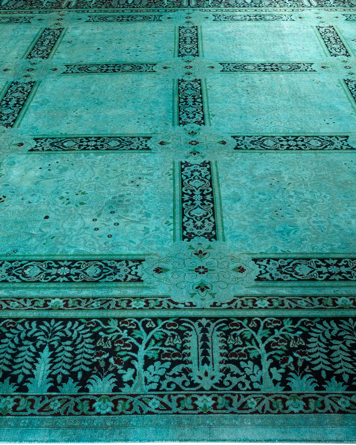 Tapis de sol unique en son genre en laine surteinte nouée à la main bleu clair Neuf - En vente à Norwalk, CT