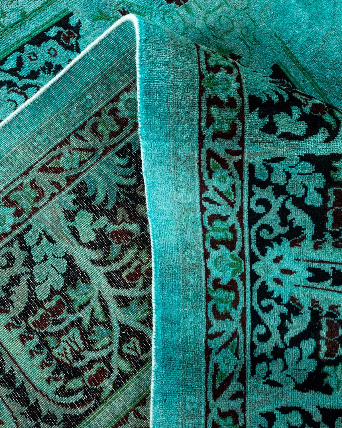 Laine Tapis de sol unique en son genre en laine surteinte nouée à la main bleu clair en vente