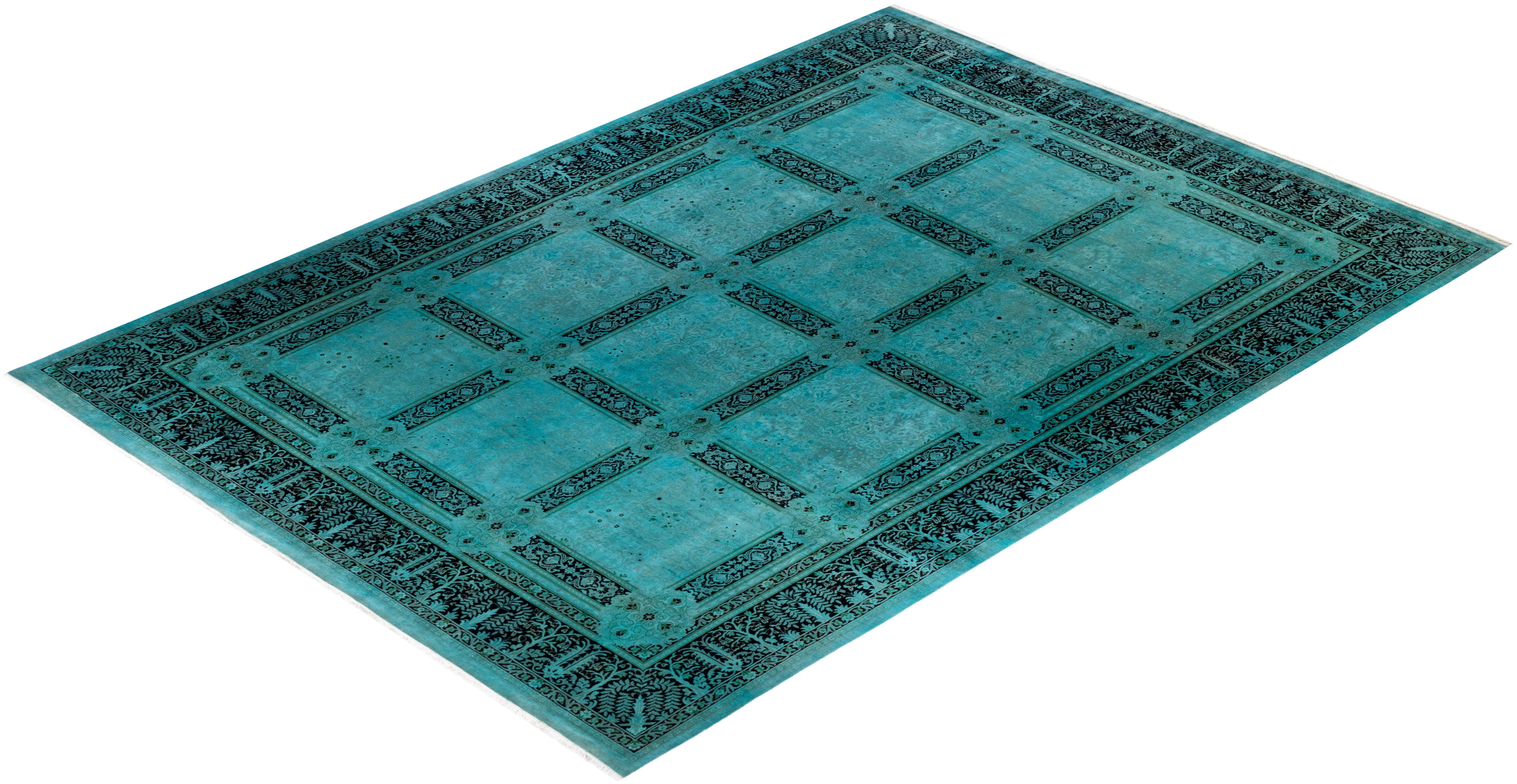 Tapis de sol unique en son genre en laine surteinte nouée à la main bleu clair en vente 2
