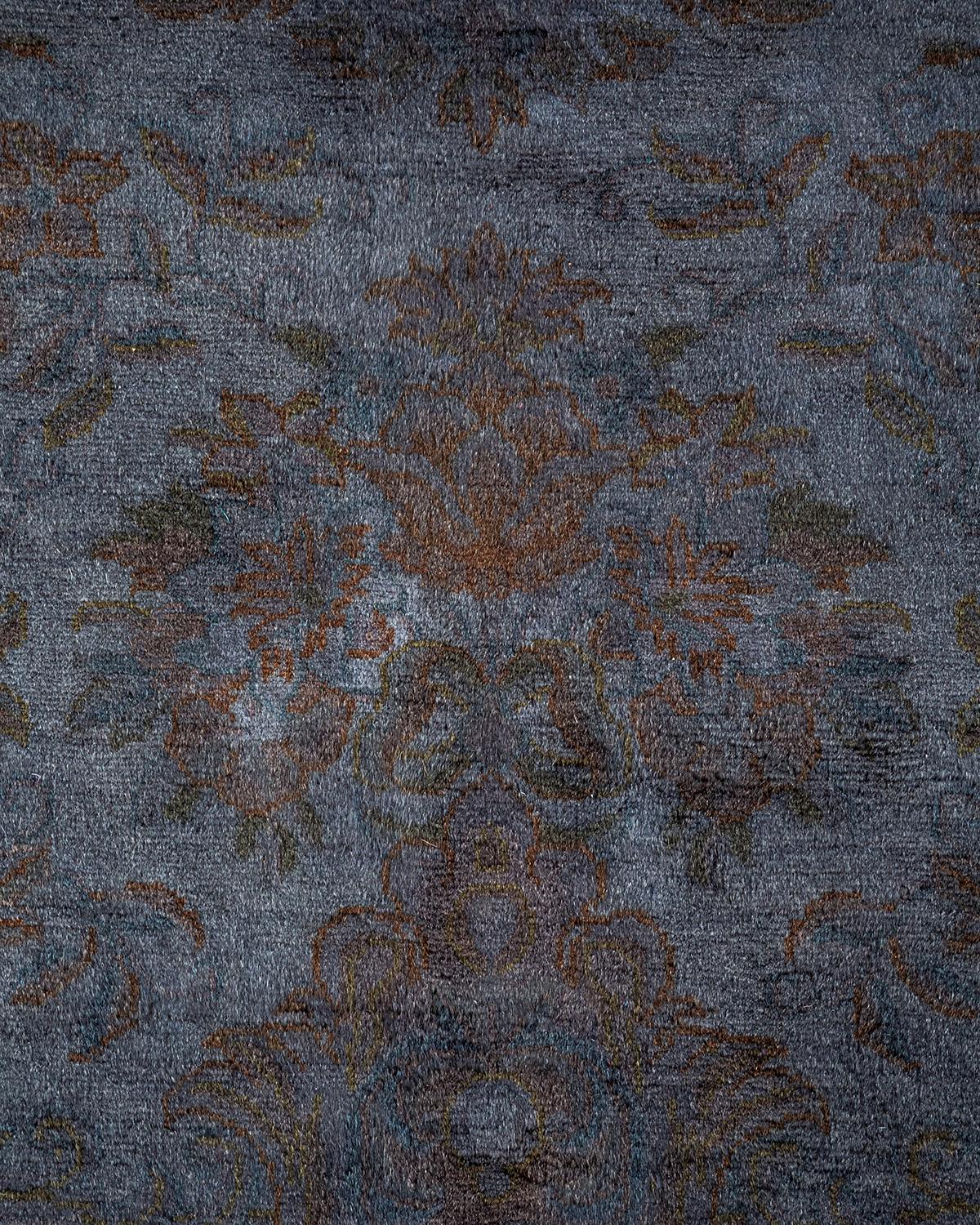 Pakistano Tappeto da giardino One of a Kind Overdyed in lana annodata a mano di colore grigio chiaro in vendita