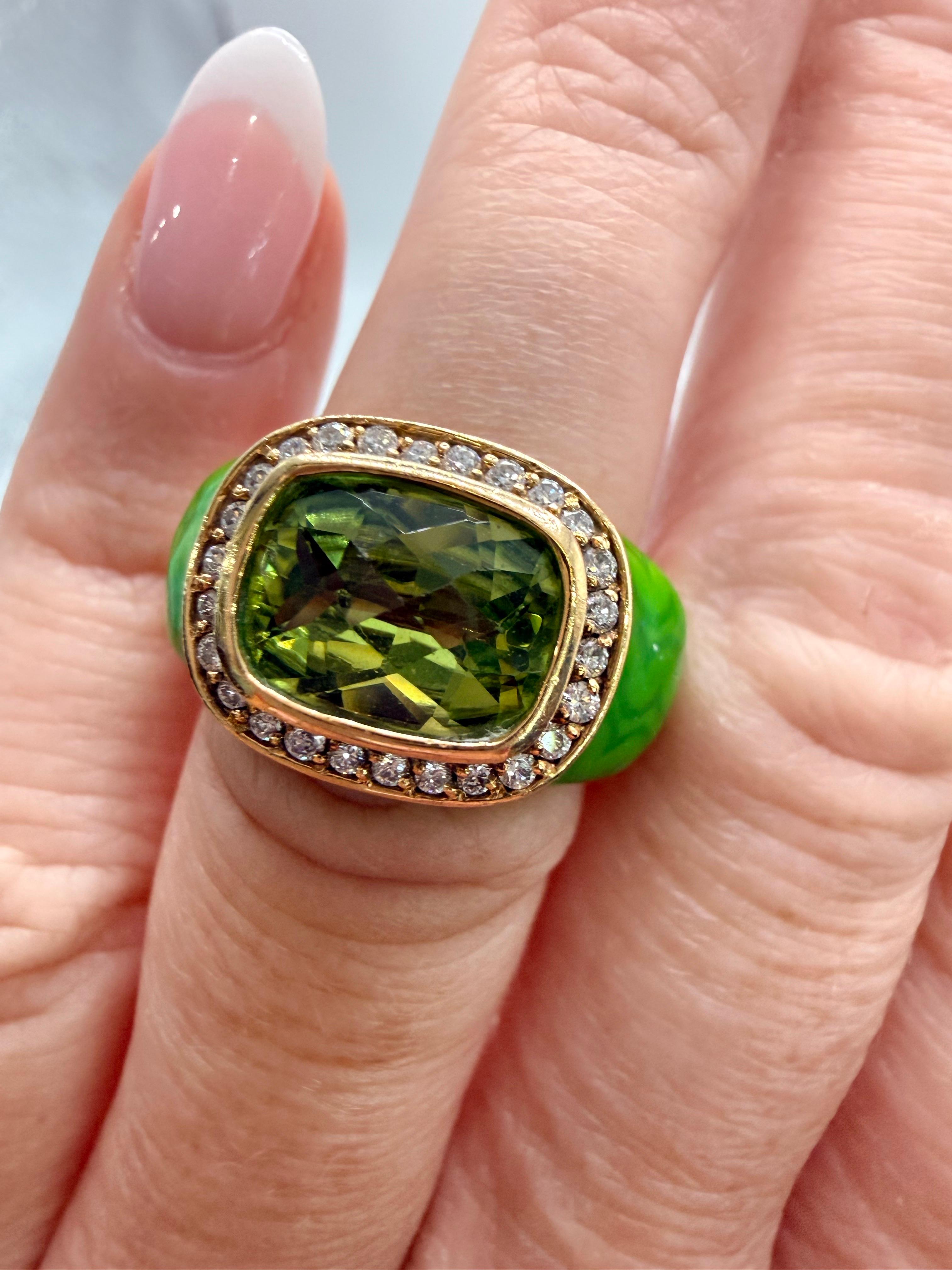 Einzigartiger Peridot & Diamant-Emaille-Ring 18KT für Damen oder Herren im Angebot