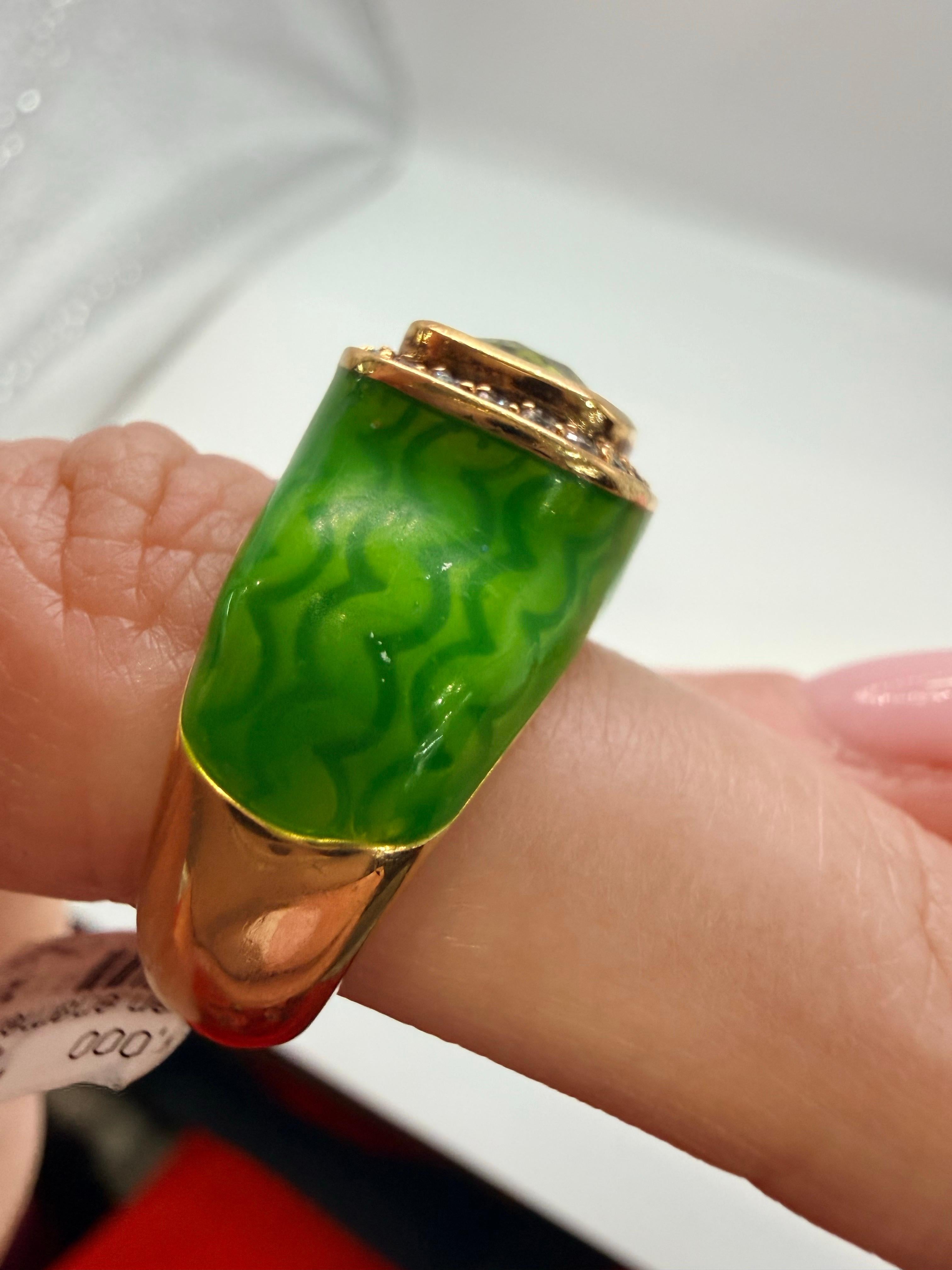 Einzigartiger Peridot & Diamant-Emaille-Ring 18KT im Angebot 3
