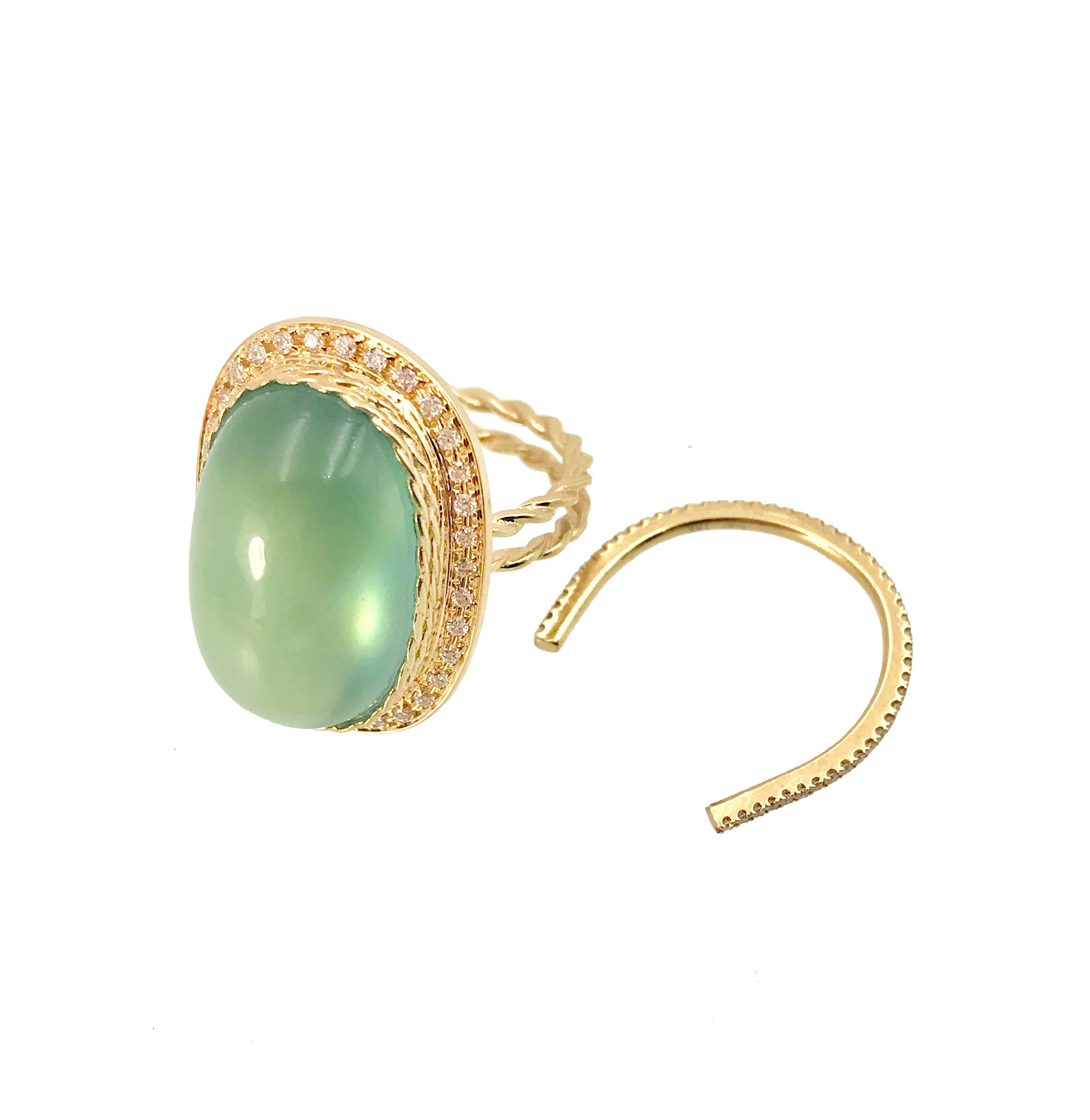 Round Cut One of a Kind Prehnite Diamond Halo Cocktail Ring 18 Karat in Stock For Sale