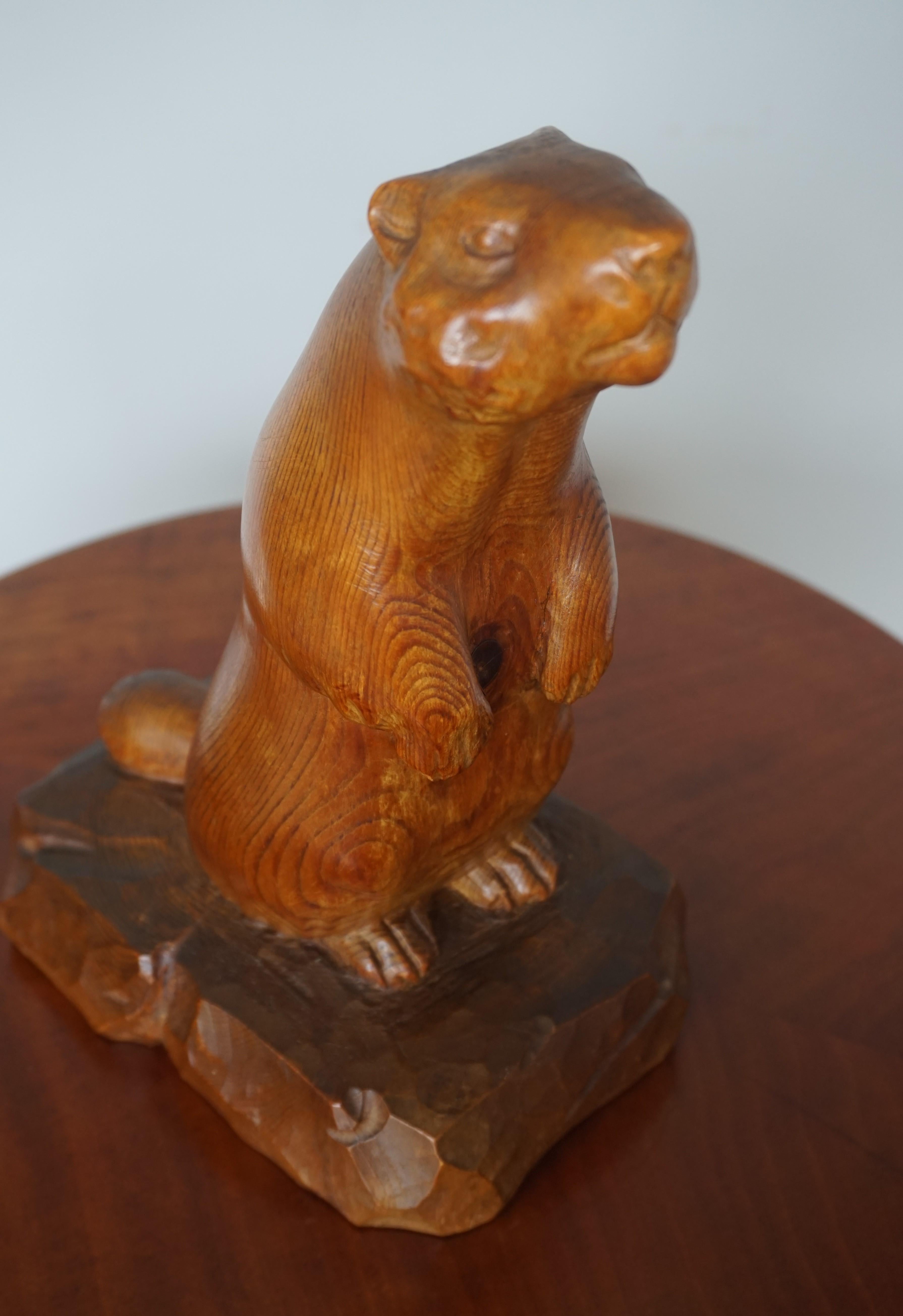 marmotte en bois sculpte