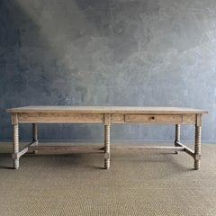 Tavolo da lavoro o da pranzo di recupero unico nel suo genere con gambe tornite e cassetti funzionanti