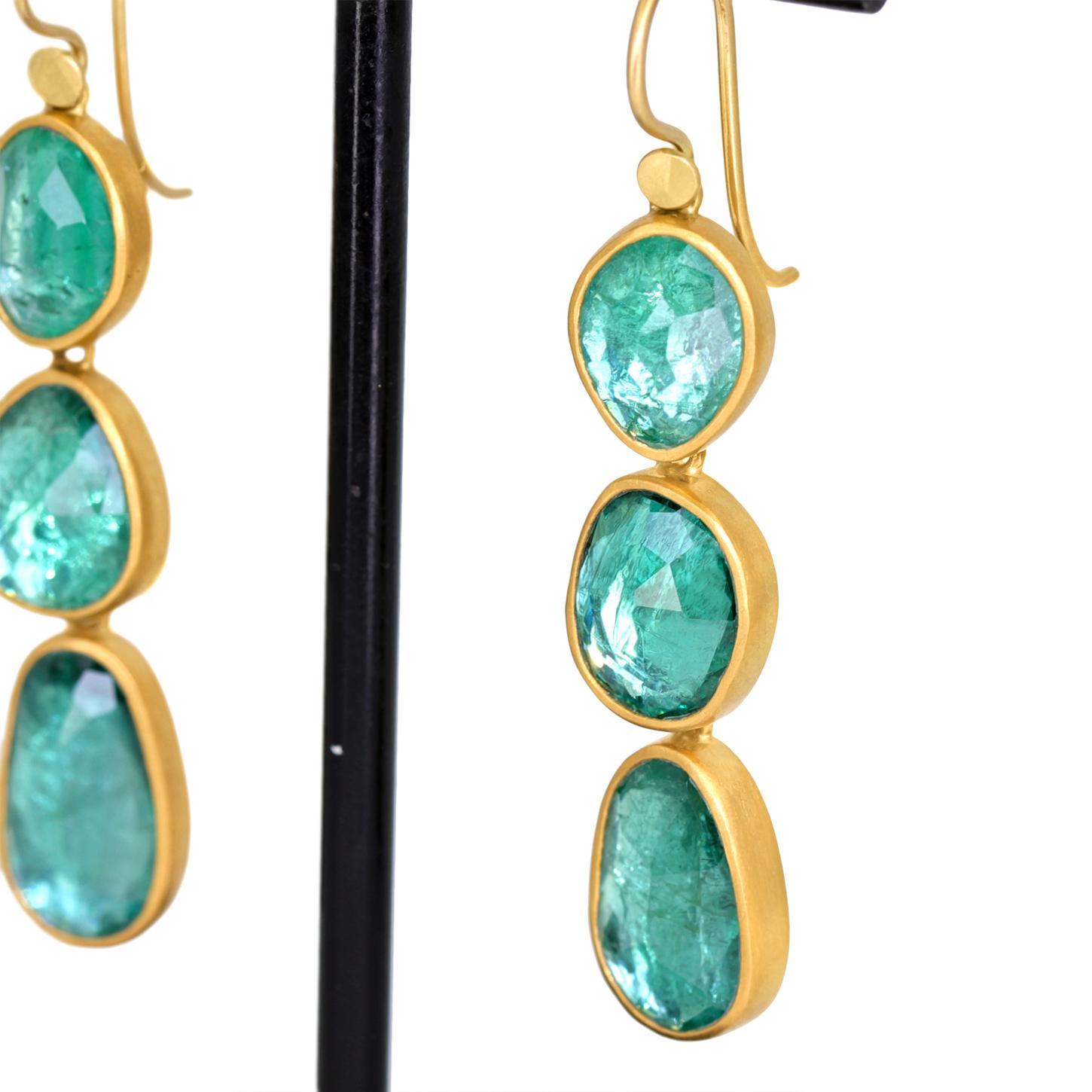Modern One of a Kind Rose-Cut Emerald 22k Gold Triple Drop Earrings, Lola Brooks 2023