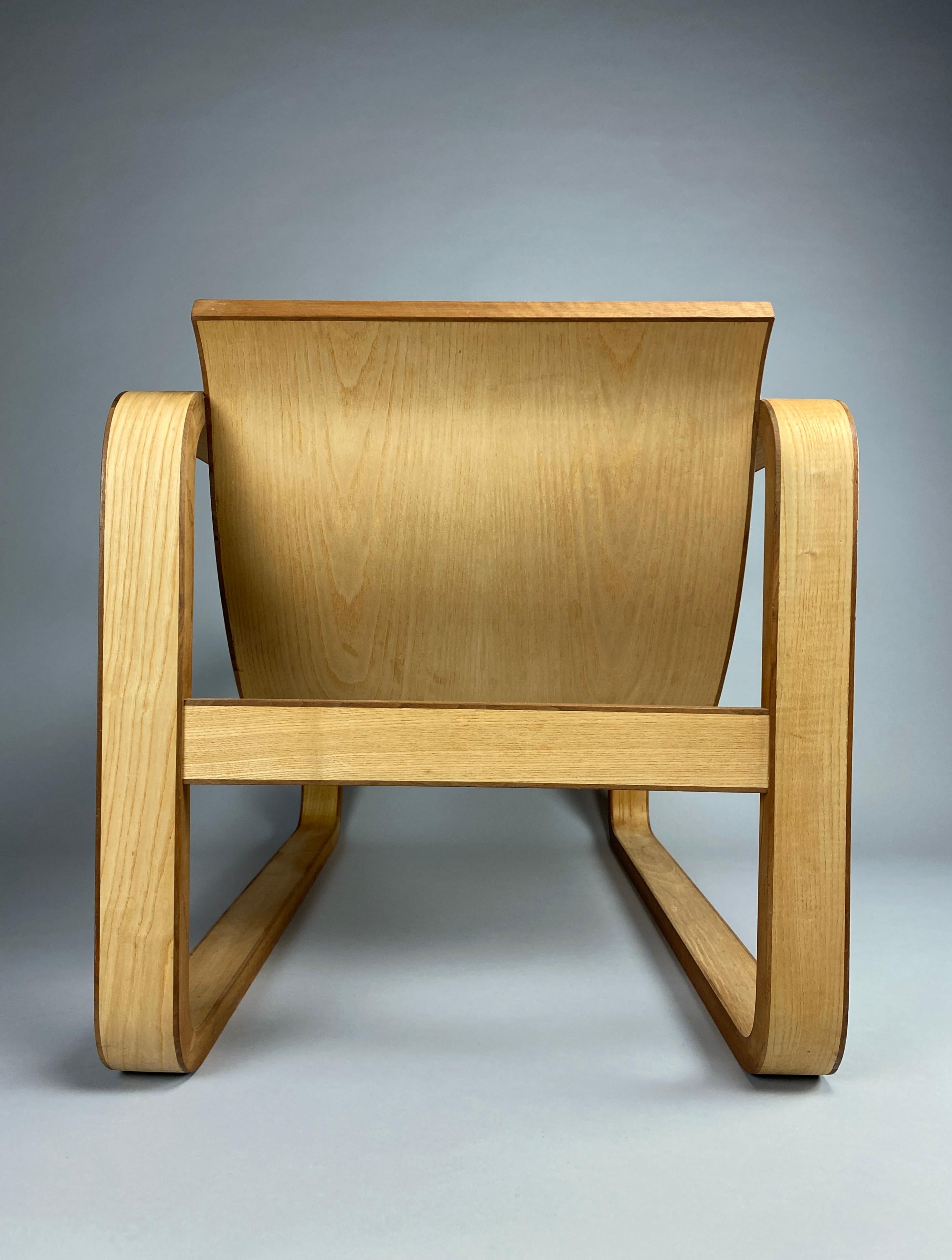 Einzigartiger skulpturaler Sessel aus den 1990er Jahren (Ahornholz) im Angebot
