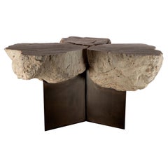Tabouret sculptural unique en son genre en pierre volcanique et acier de Costantini, Fortezza