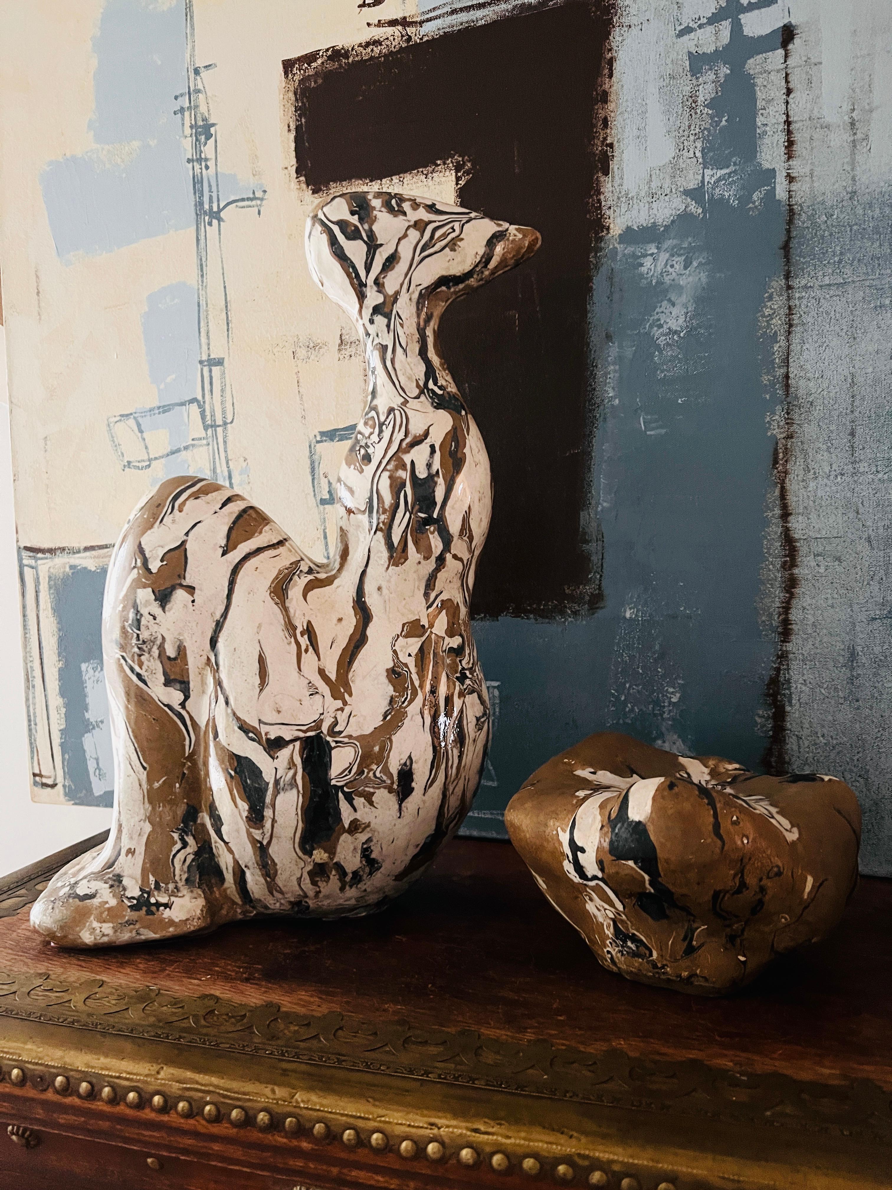 Escultura única de una mujer sentada, hecha a mano en Nuevo estado para la venta en London, GB