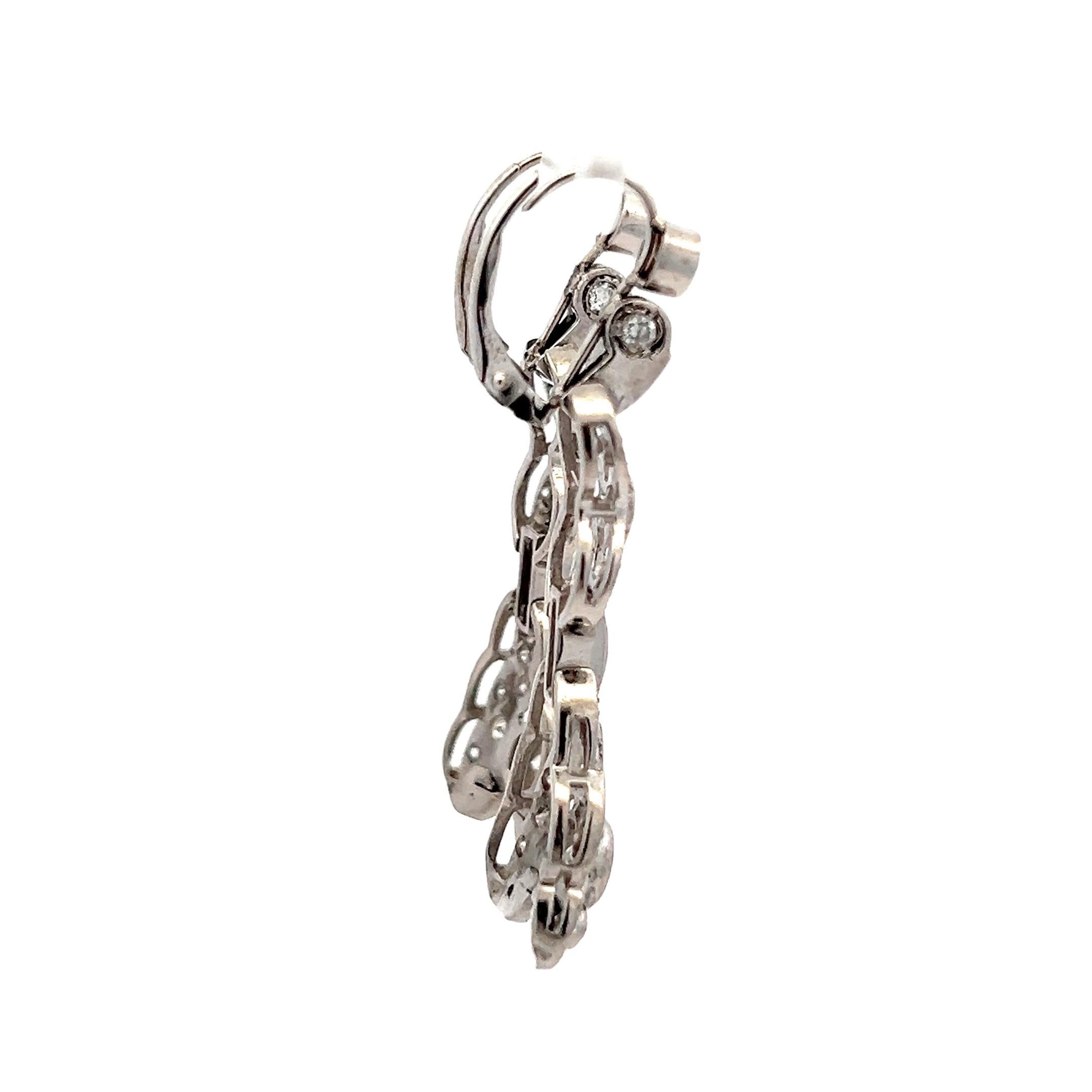 De las mujeres Pendientes de gota de diamantes Talia Jade Deco Revival, únicos en su especie  Platino  5,50 Ct en venta