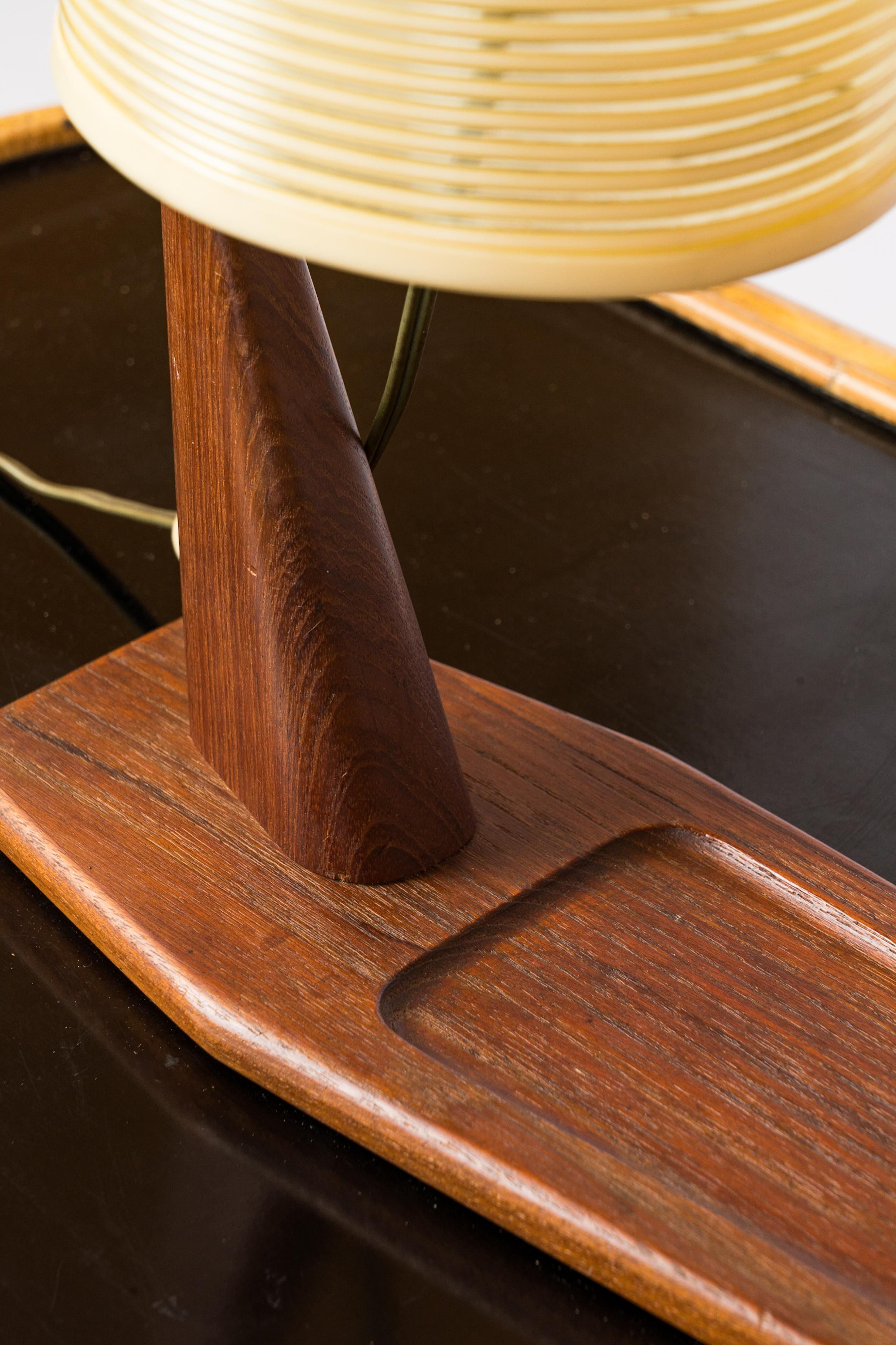 Mid-20th Century Teak and Rotaflex Desk Lamp Attributed to Rispal, France, 1960s For Sale