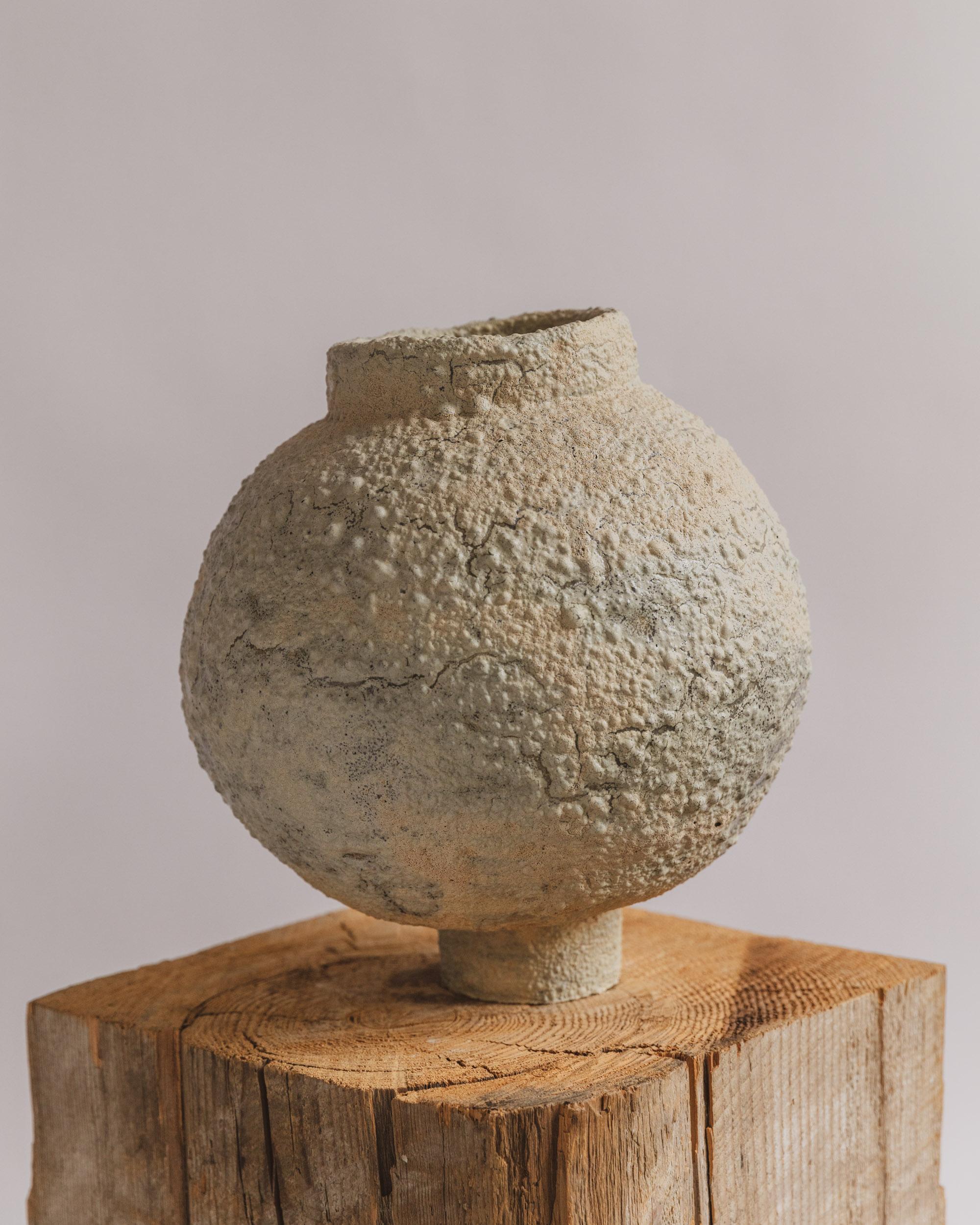 Hand-Crafted One-of-a-kind Textural Crater Moon Jar by Ilona Golovina For Sale