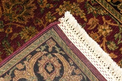 Traditional Handwoven Luxury Wool Red / Black Area Rug 4'1"x6'1"