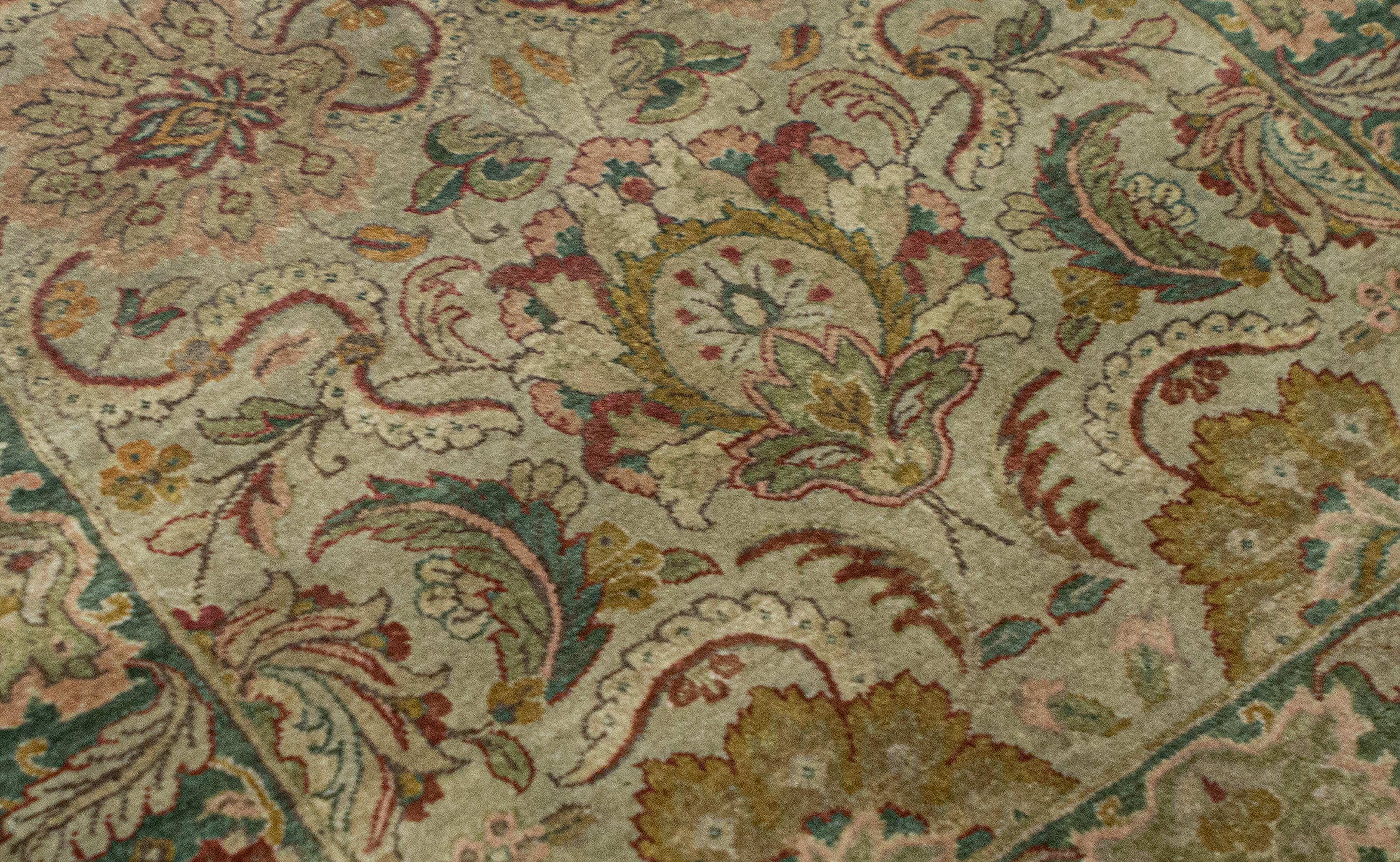 Handgewebter luxuriöser grüner / grüner Teppich aus Wolle 4''3x6'' im Zustand „Neu“ im Angebot in Secaucus, NJ