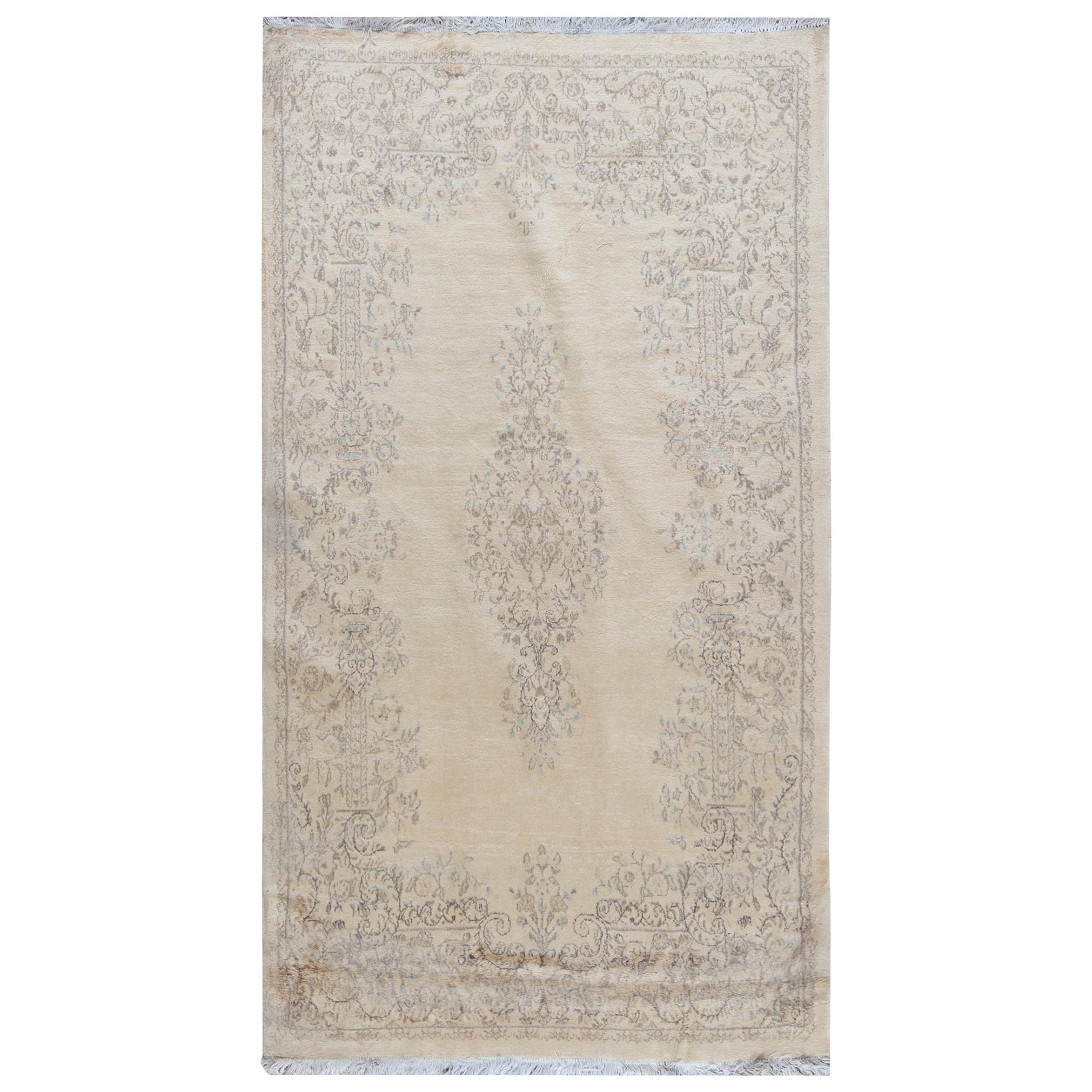 One-of-a-Kind Traditional Handwoven Wool Area Rug 4'-10" x 8'-10". For Sale