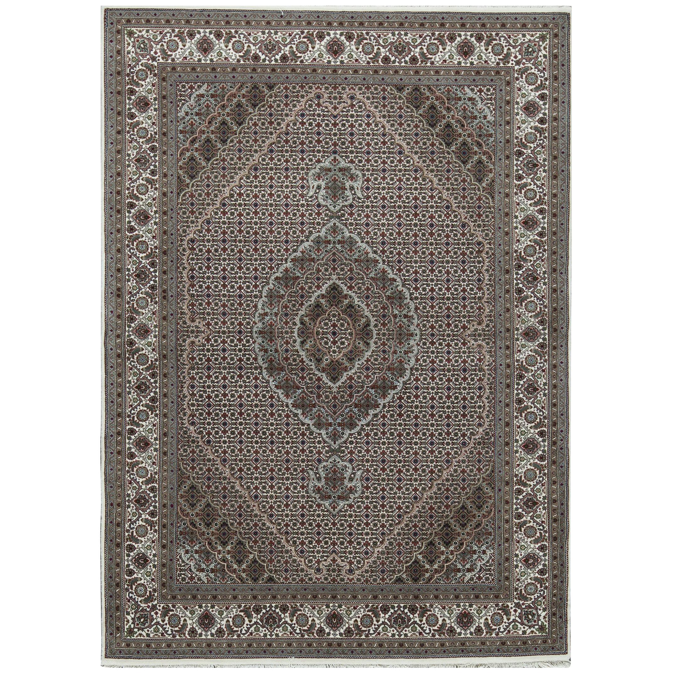 One of a Kind Traditional Handwoven  Wool Area Rug 5'9 x 8' For Sale