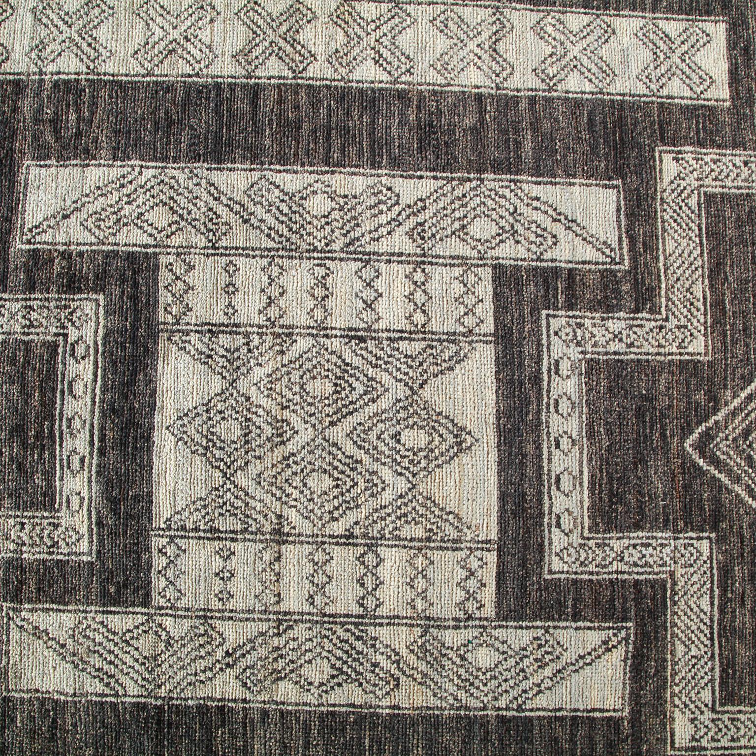Hand-Knotted One-of-a-Kind Tribal Wool Hand Knotted Area Rug, Parchment