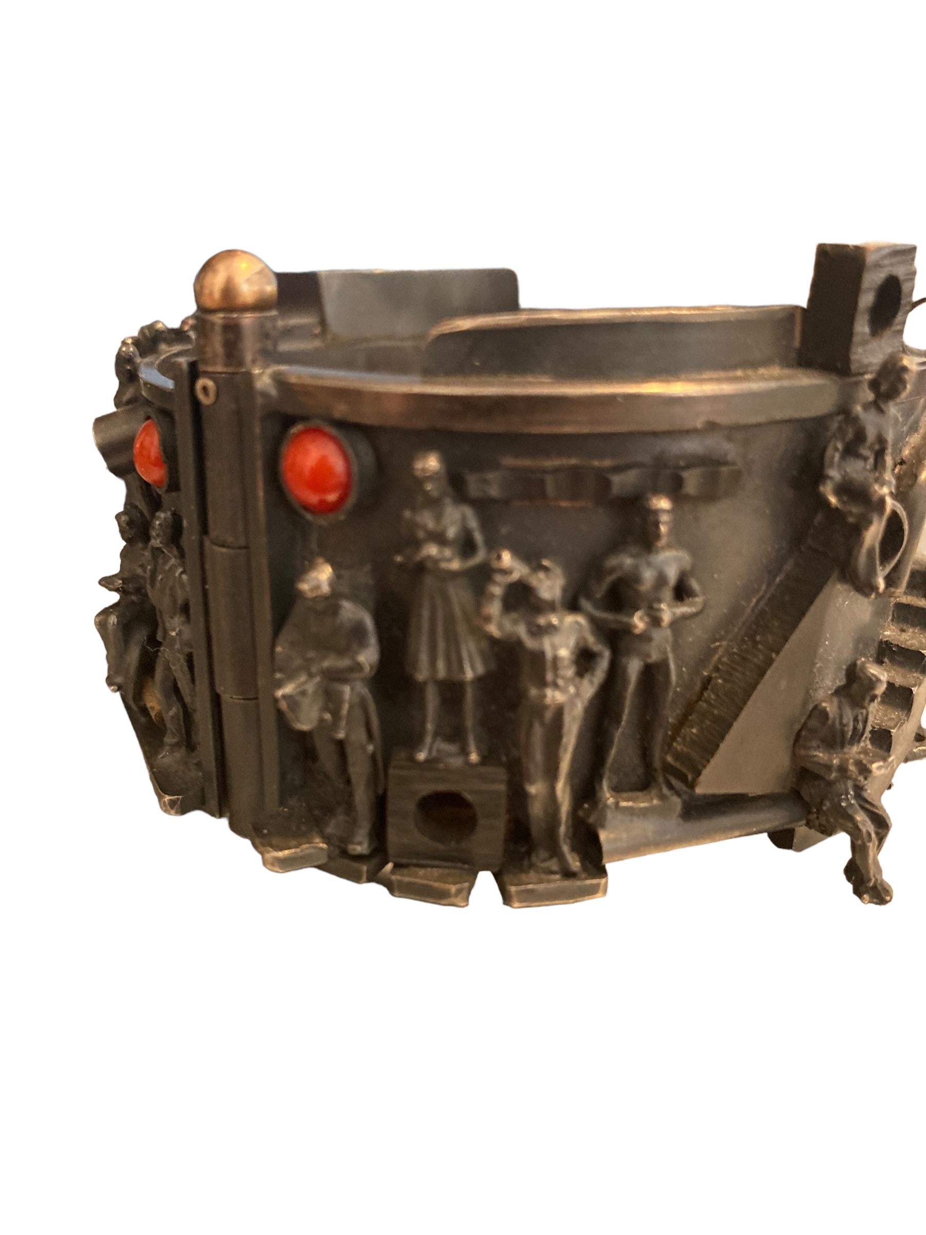 Bracciale vintage Mary Owen, unico nel suo genere, in sterline 18k, che racconta storie 3