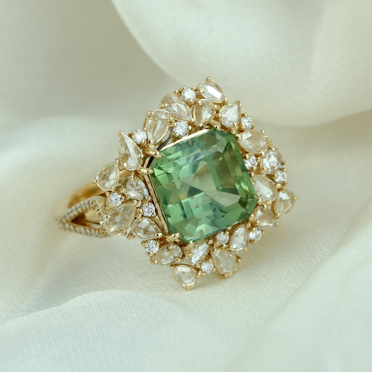 Art déco Bague unique en or jaune 18k en tourmaline Vivid Diamonds en vente
