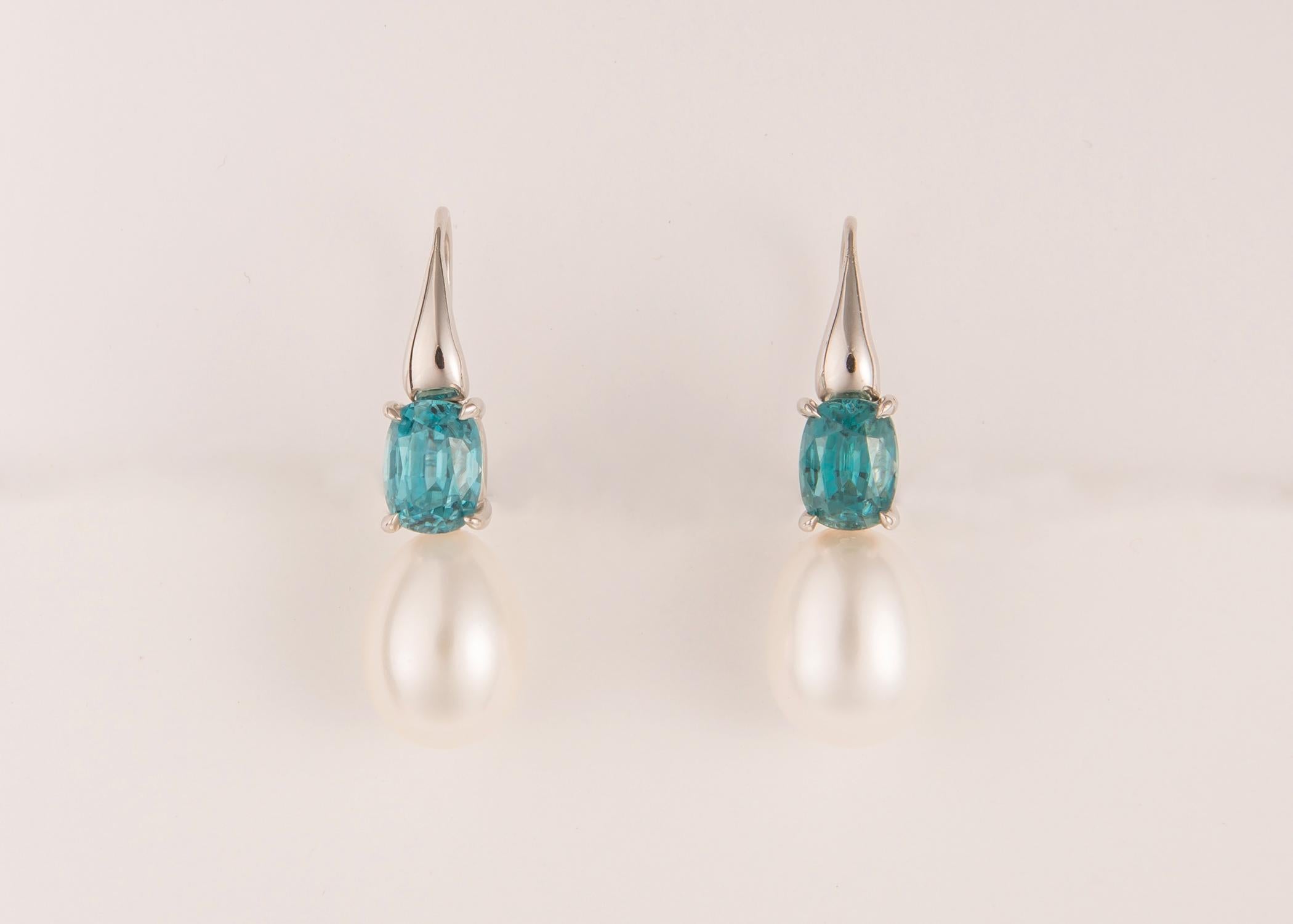 Contemporary One of a Kind White Gold Zircon and Pearl Earrings For Sale