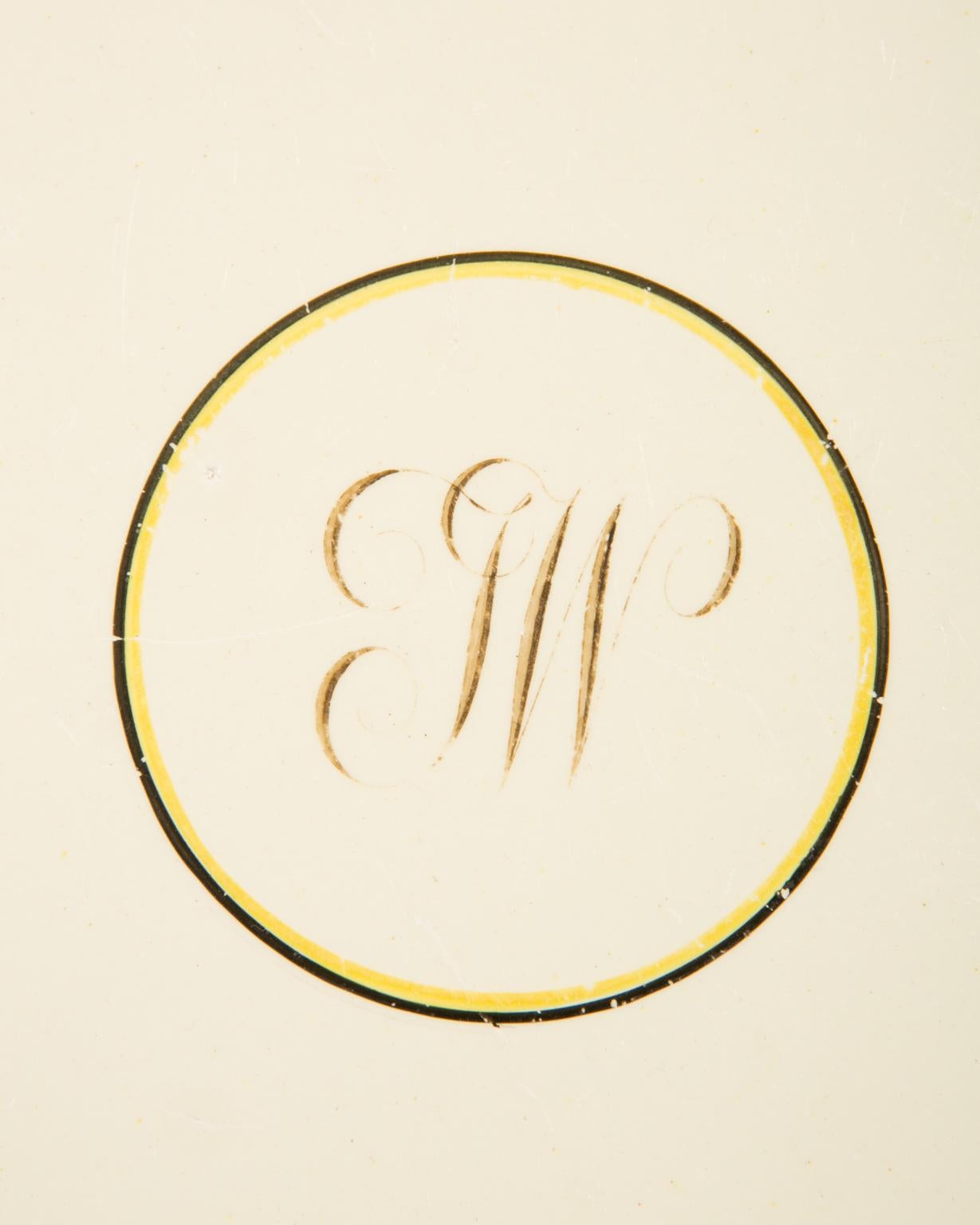  Pair Antique Wedgwood Etruscan Creamware Platters Crest & Monogram circa 1790 In Good Condition In Katonah, NY