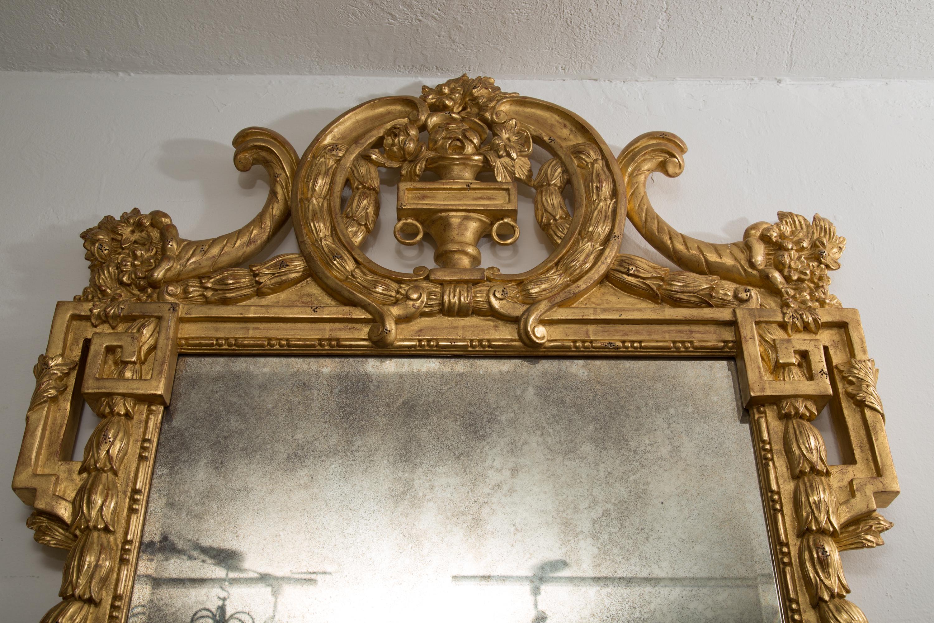 One of a Pair of Carved Giltwood Italian Wall Mirrors In Good Condition In WEST PALM BEACH, FL