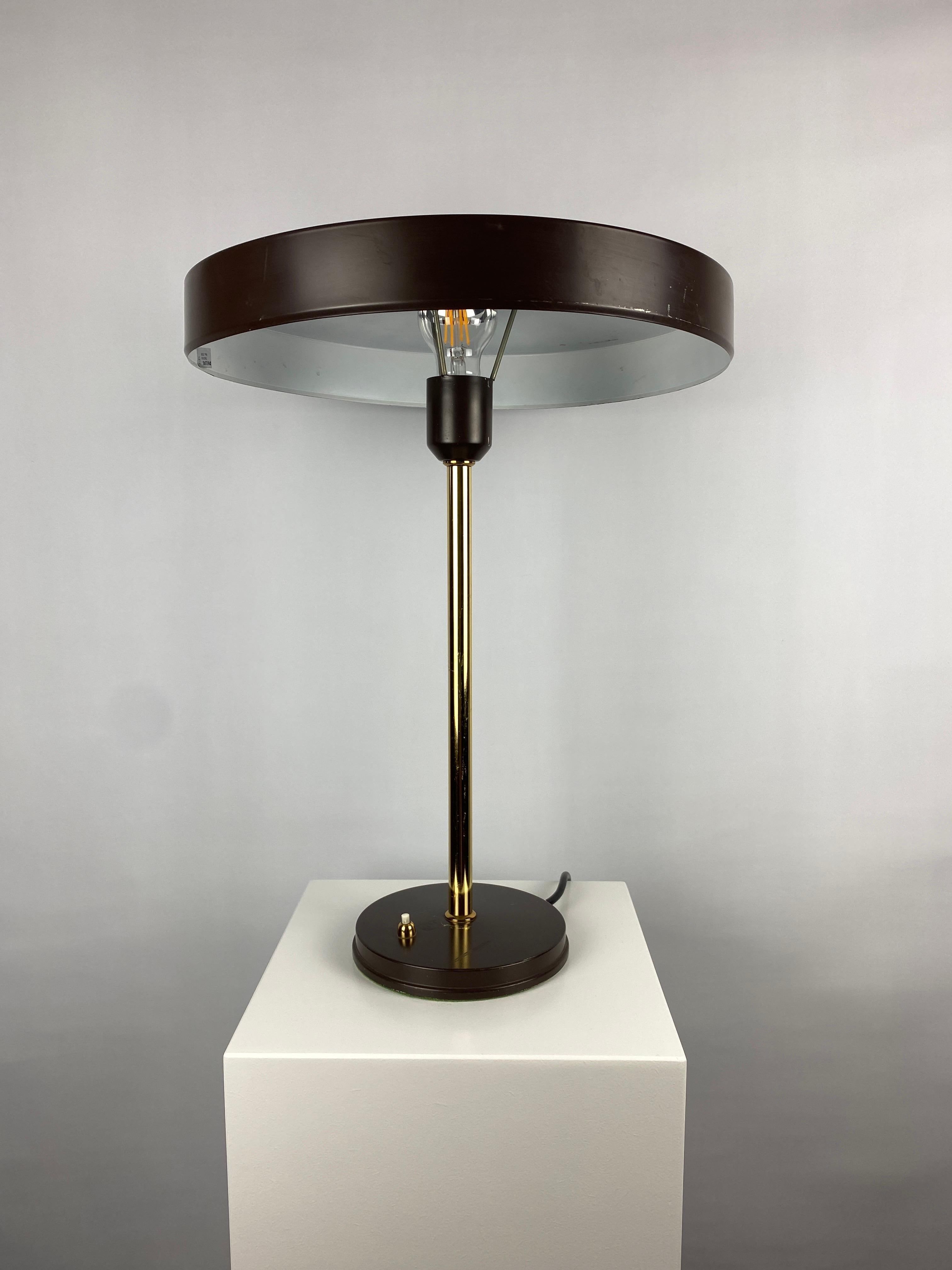 Mid-Century Modern 1 of 8 Brown and Gold Table Lamp Timor 69 by Louis Kalff for Philips, 1970 For Sale