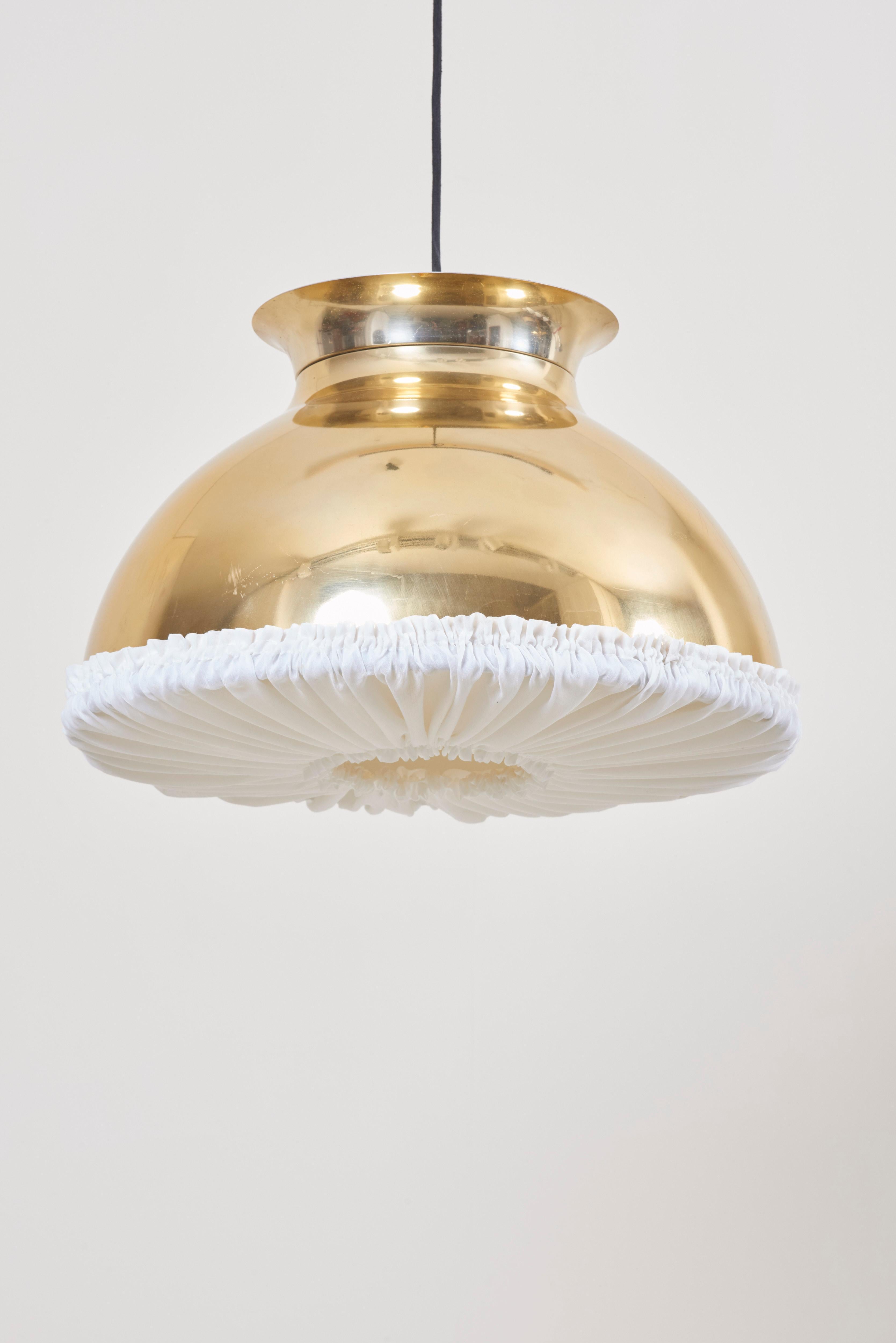 One of Eight Huge Brass Pendant Lamps with Fabric In Good Condition For Sale In Berlin, BE