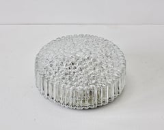 1 von 2 Limburg Vintage 1970er Jahre texturiert klar Eis Kristallglas Flush Mount Lights