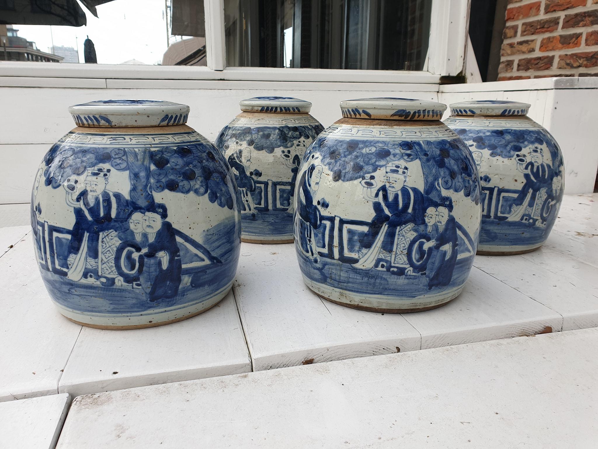 Two Chinese blue and white porcelain glazed decorative figural and floral ginger jars with the original removable lids, 19th century.
Measure: Diameter 28 cm.
Height 28 cm.

Two of the four have been sold.