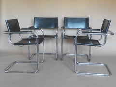 L'un des quatre Mart Stam Leather  Chaise cantilever BLAHA Autriche années 1960