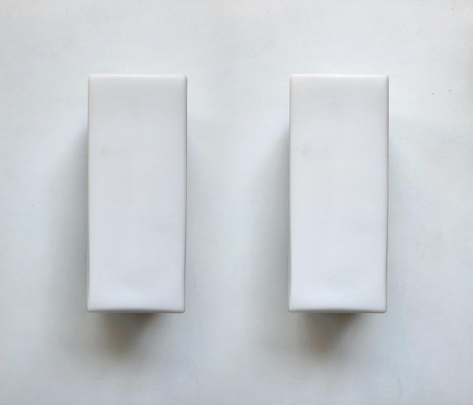 Uno dei ... minimalisti da incasso in vetro bianco opaco per l'interno o l'esterno.
Germania, anni '70.
Attacchi per lampade: Uno

