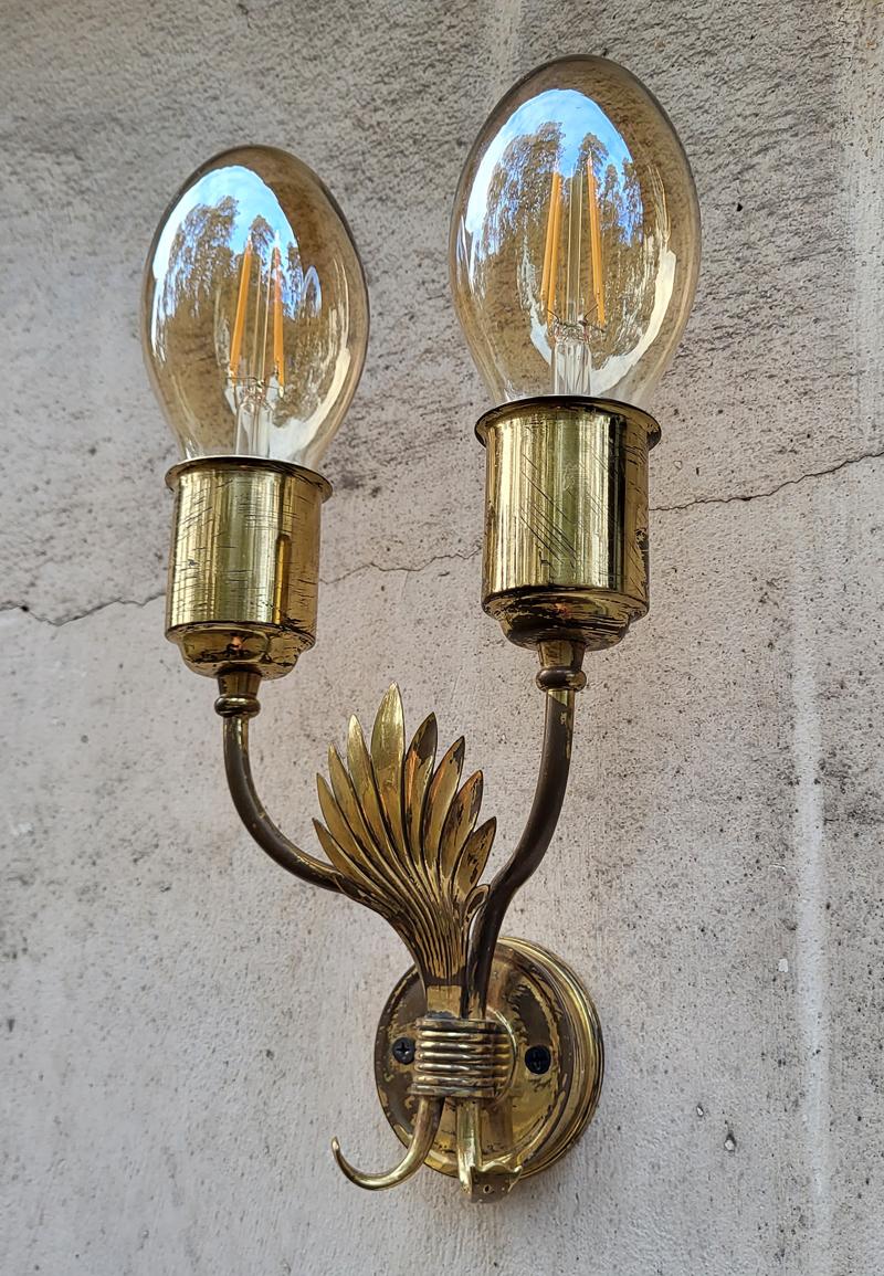 One of... Italian Vintage Sculptural Brass Sconce Wall Light, 1950s For Sale 1