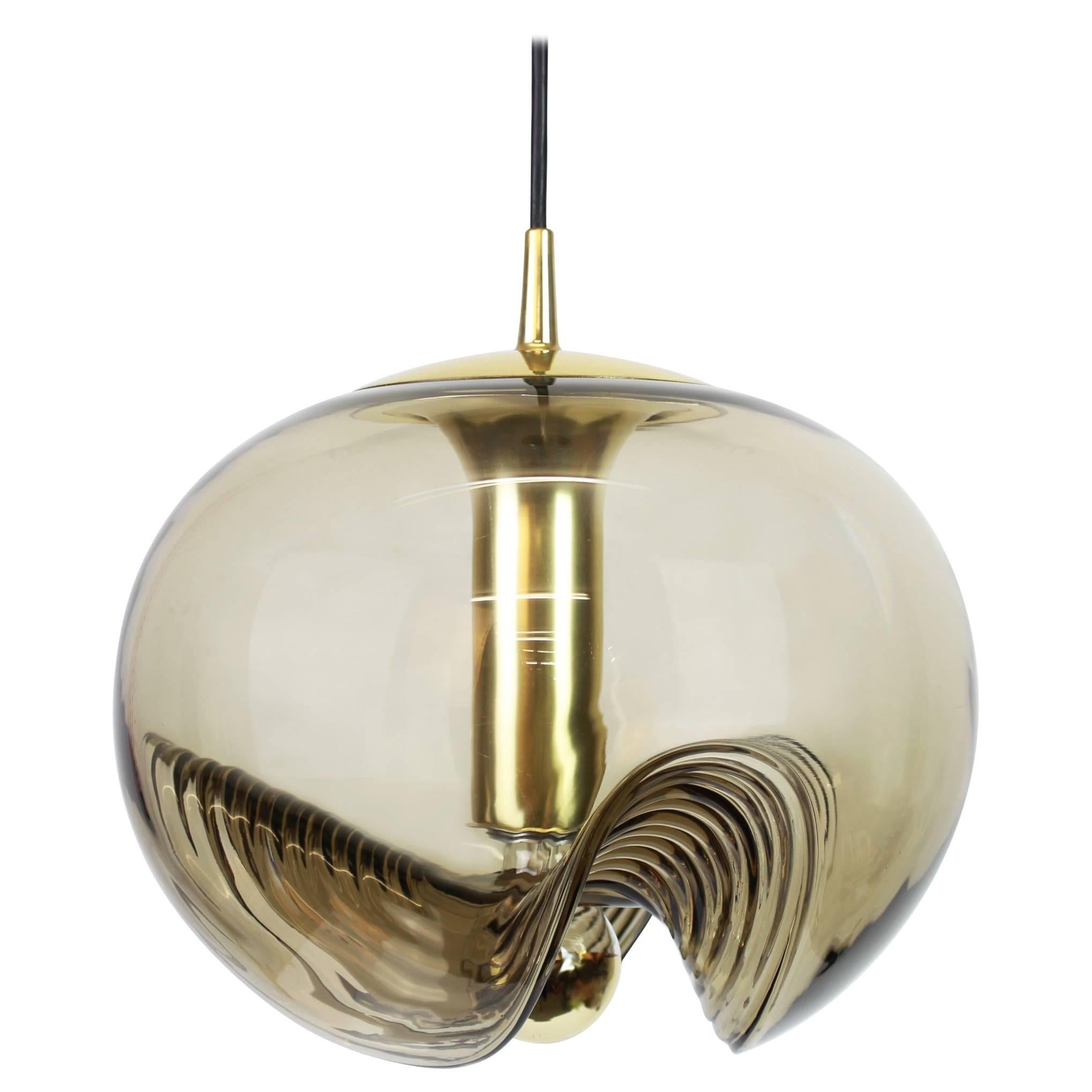 A special round biomorphic smoked glass pendant designed by Koch & Lowy for Peill & Putzler, manufactured in Germany, circa 1970s.

Sockets: 1 x E27 standard bulb. (100 W max).

Drop rod can be adjusted as required, free of charge, for greater