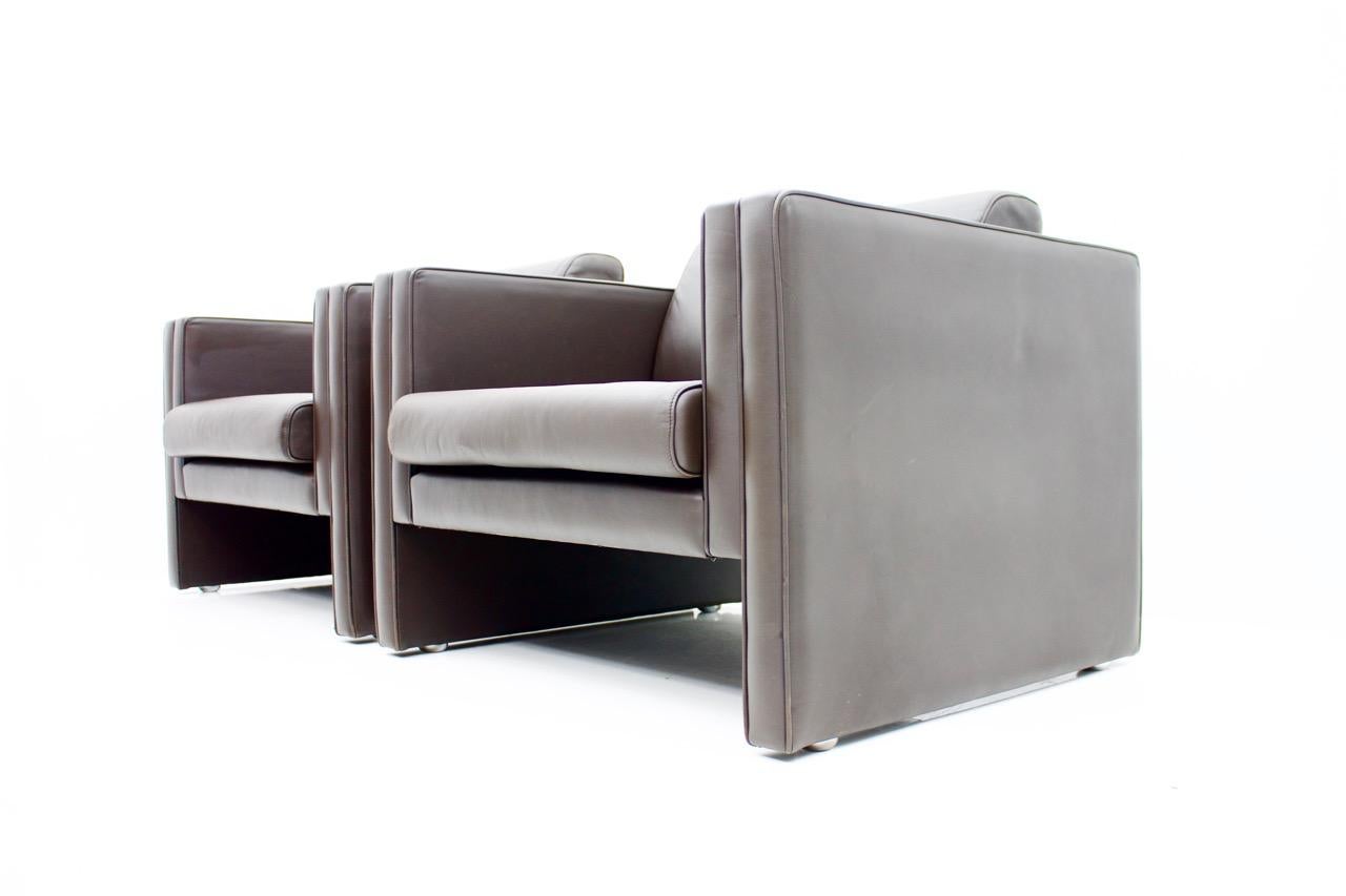 One of Six Leather Lounge Chairs by Walter Knoll Studio Line In Good Condition For Sale In Frankfurt / Dreieich, DE