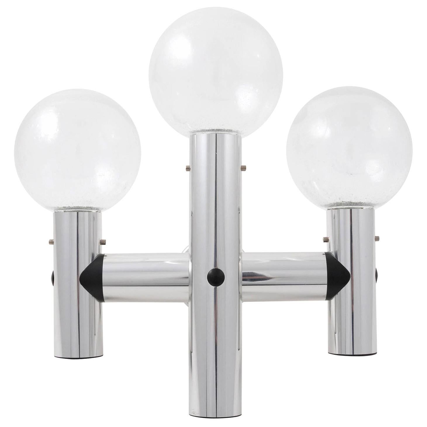 Uno de los diez apliques Sputnik Kalmar "RS 3 WA", cristal de aluminio, 1970