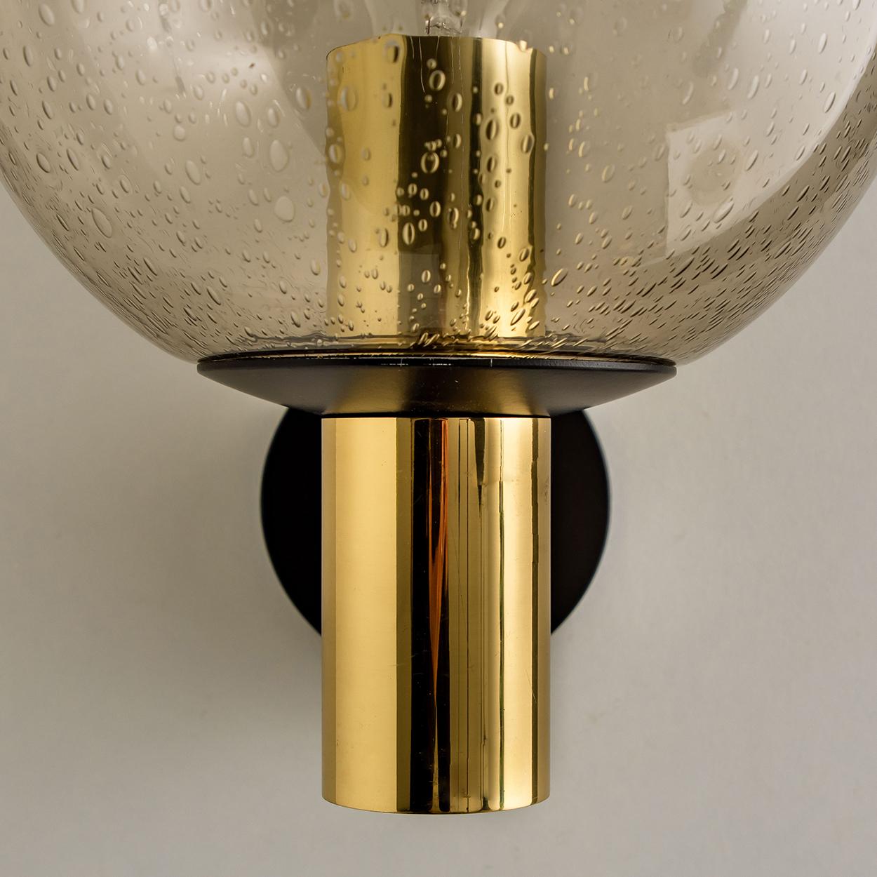 One of the Eight Glass Brass Wall Lamps by Glashütte Limburg, 1975 3